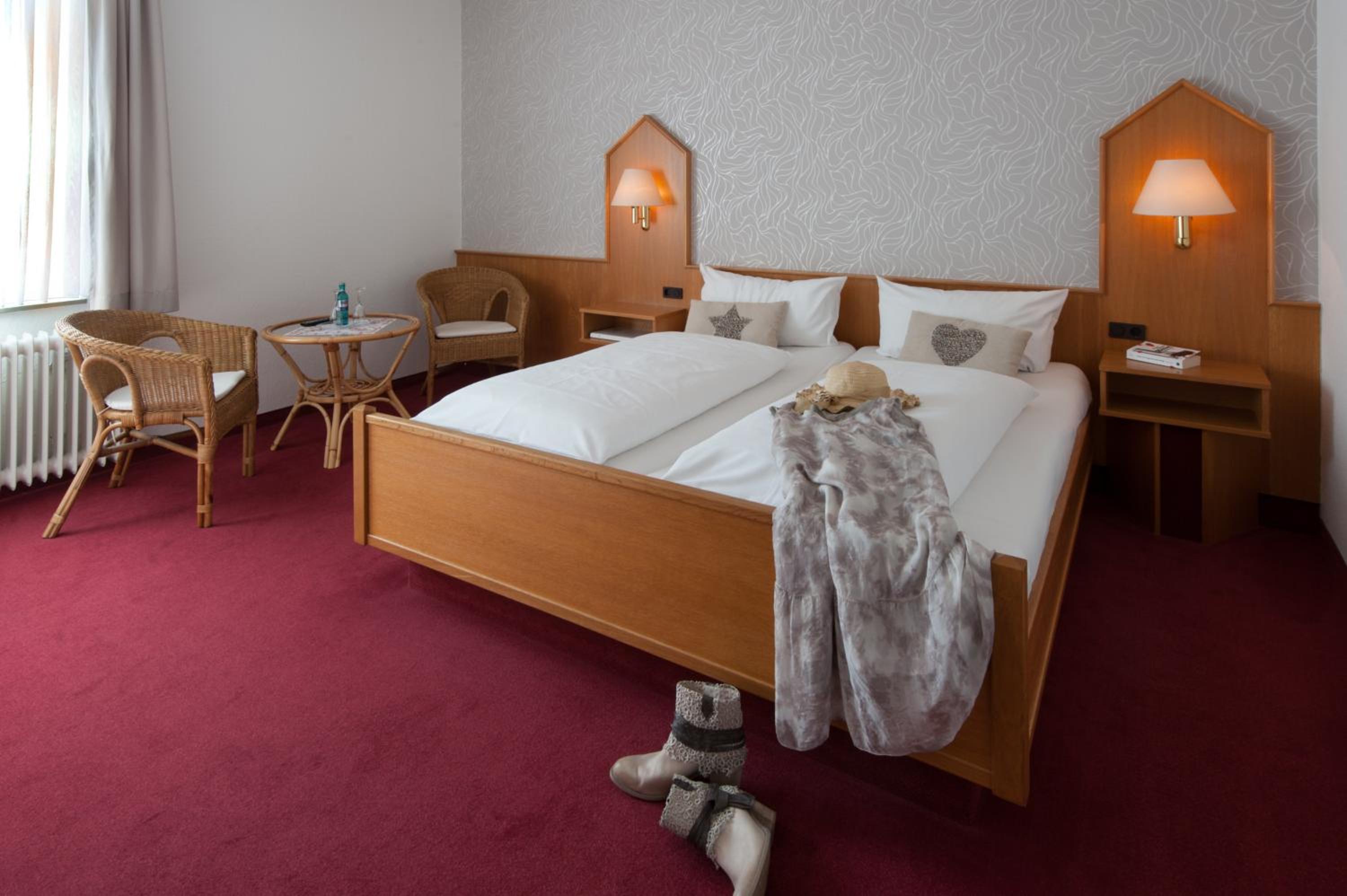Large Double Room with Harbor View