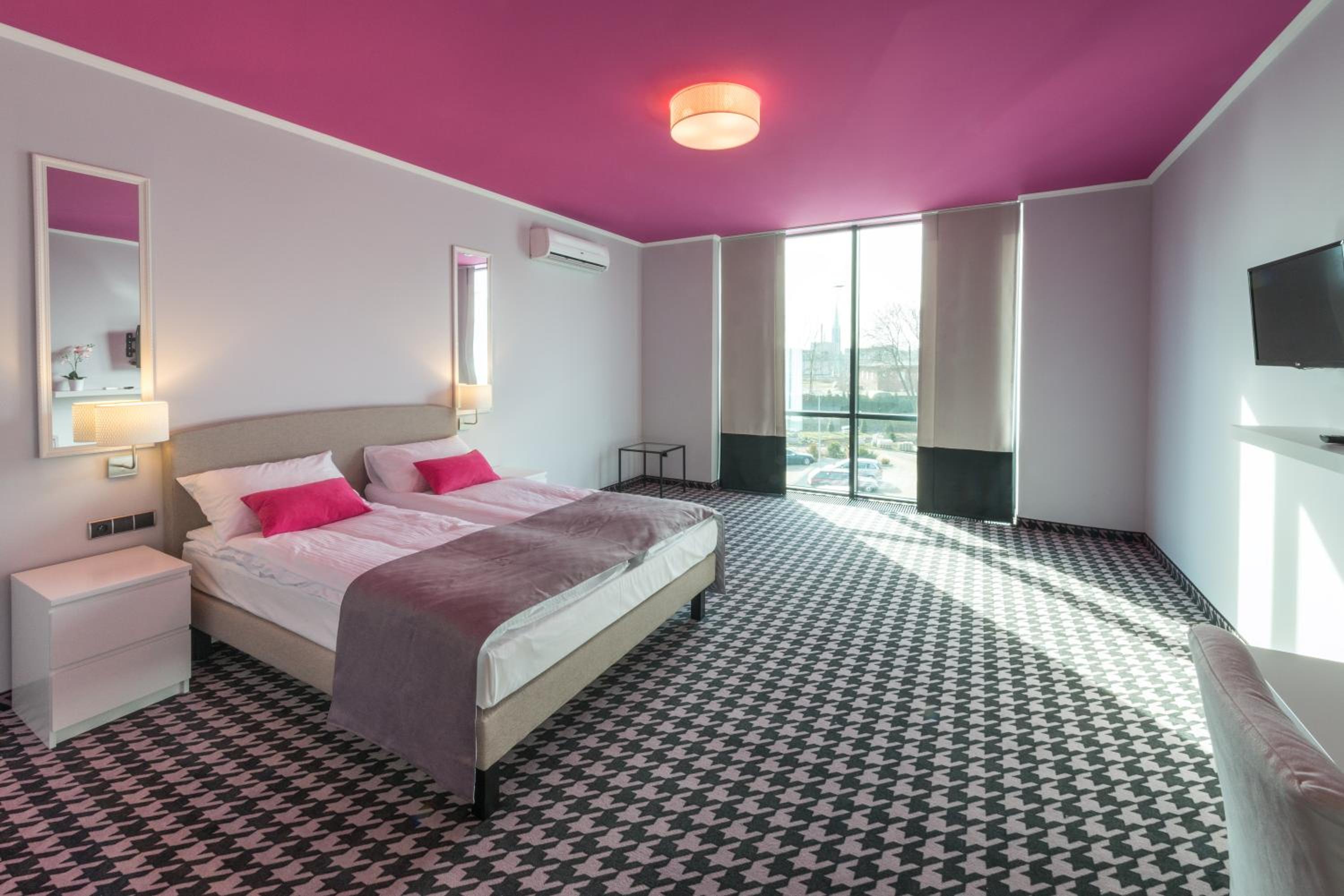 Business Single Room
