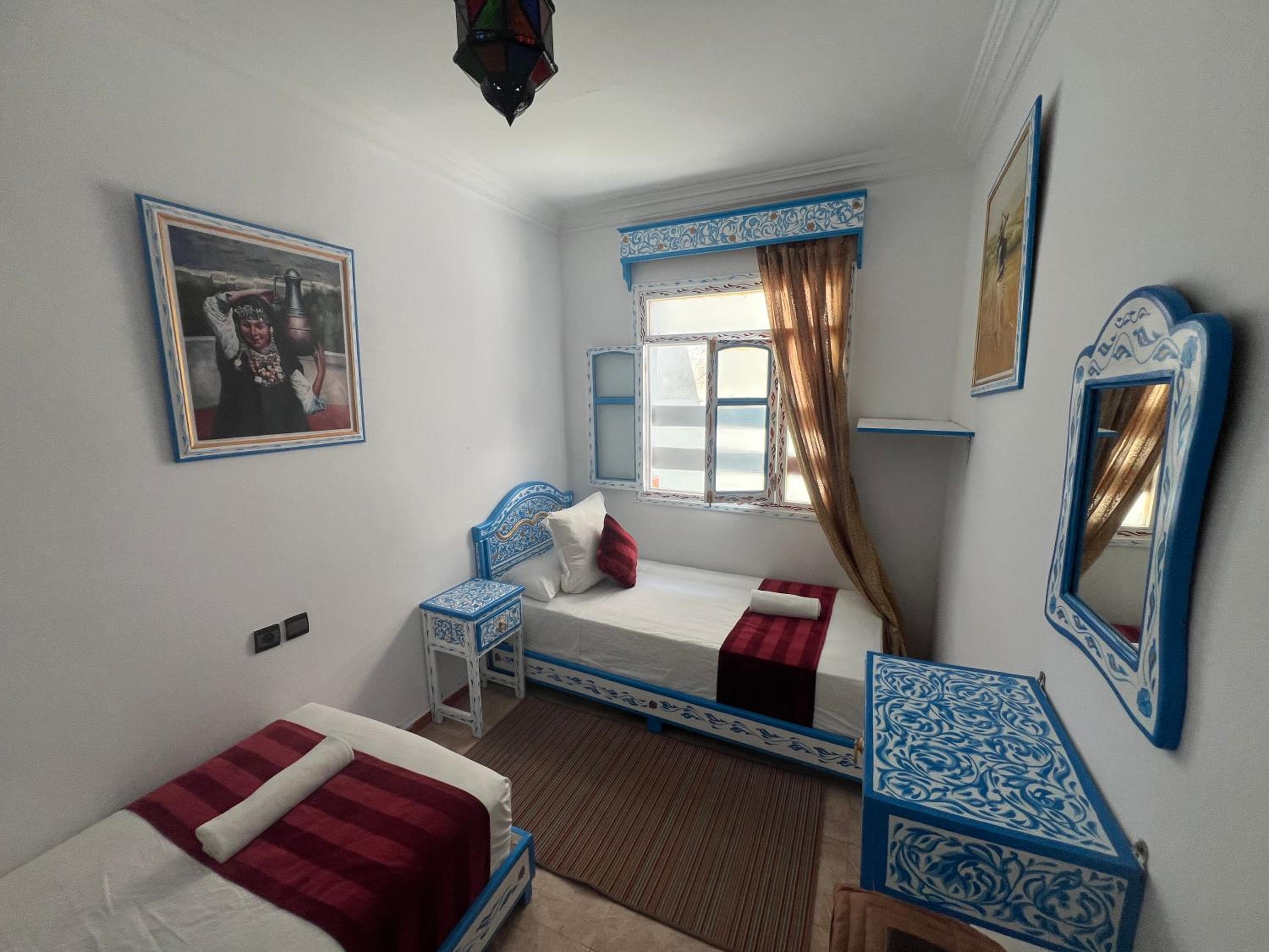 Comfort Triple Room with Shower - Photo 5
