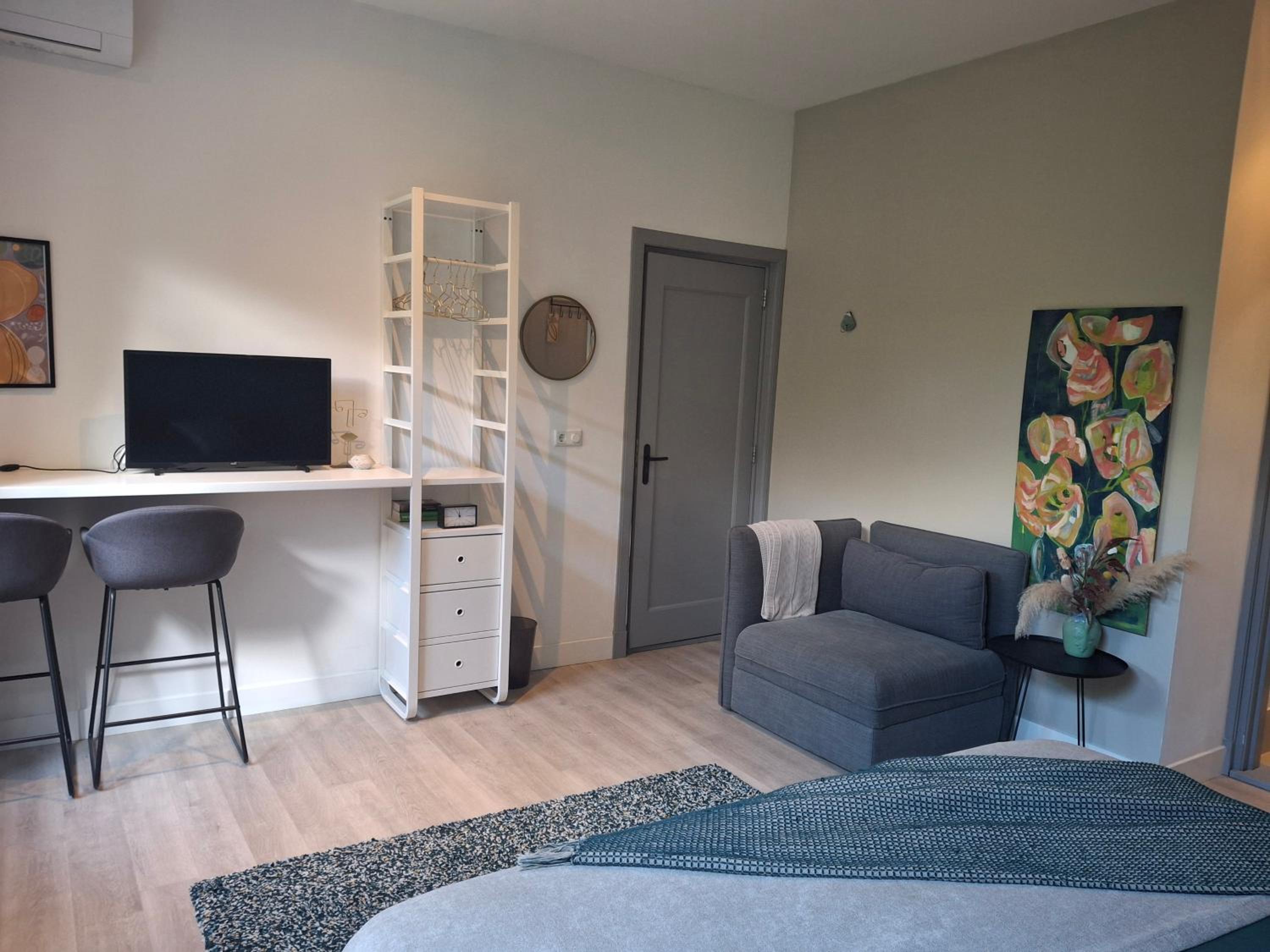 Deluxe King Room photo 3