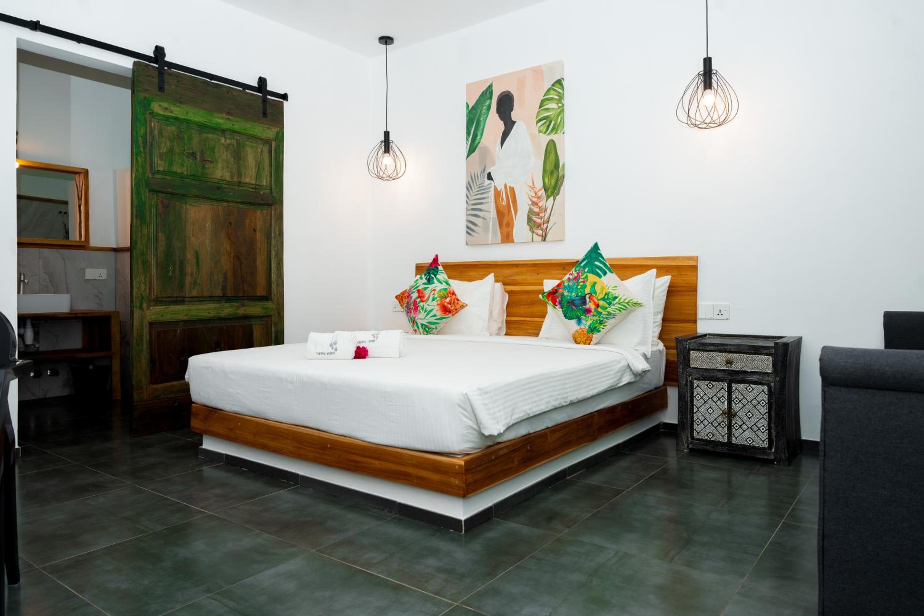 Queen Room - Photo 6