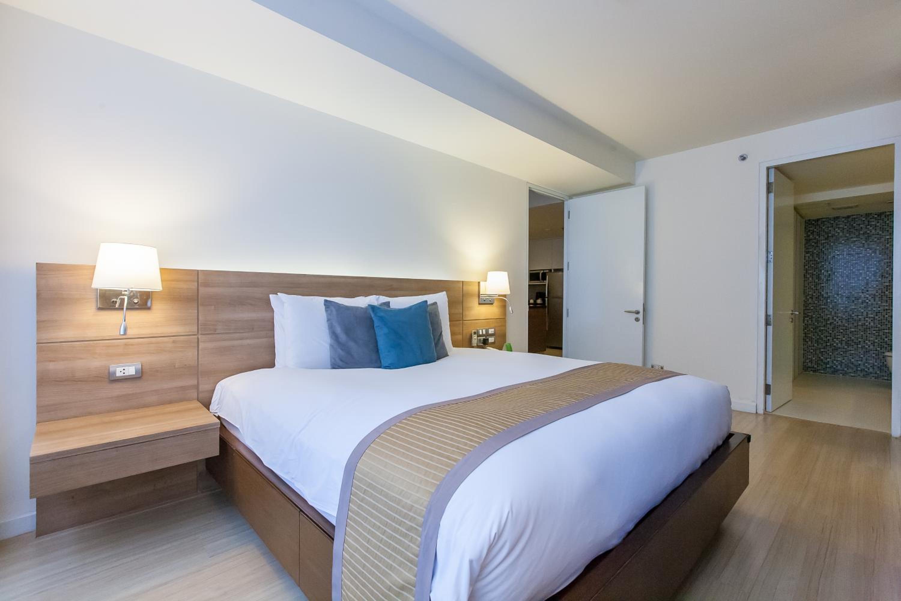 One-Bedroom Suite photo 2