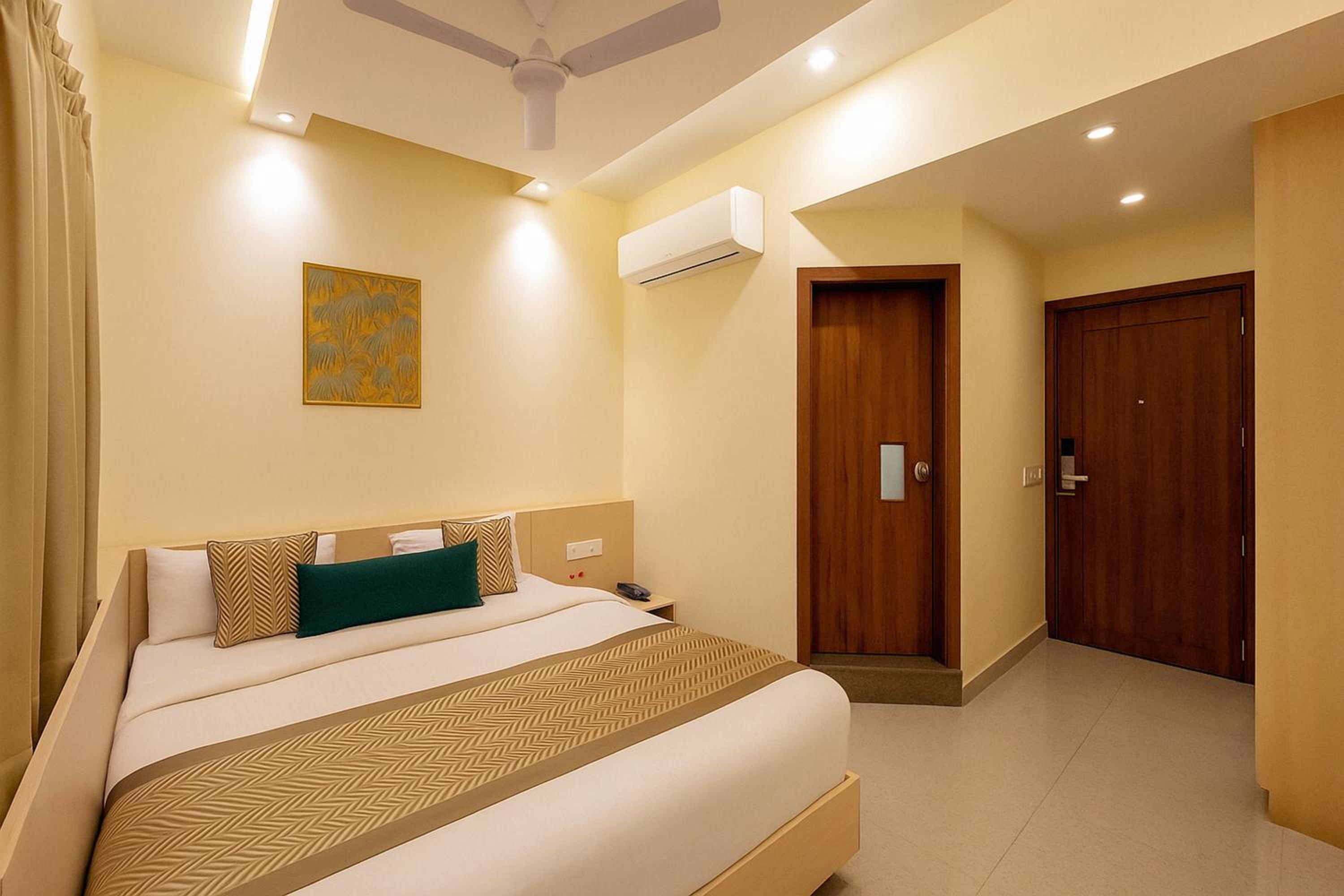 Standard Double Room - Photo 5