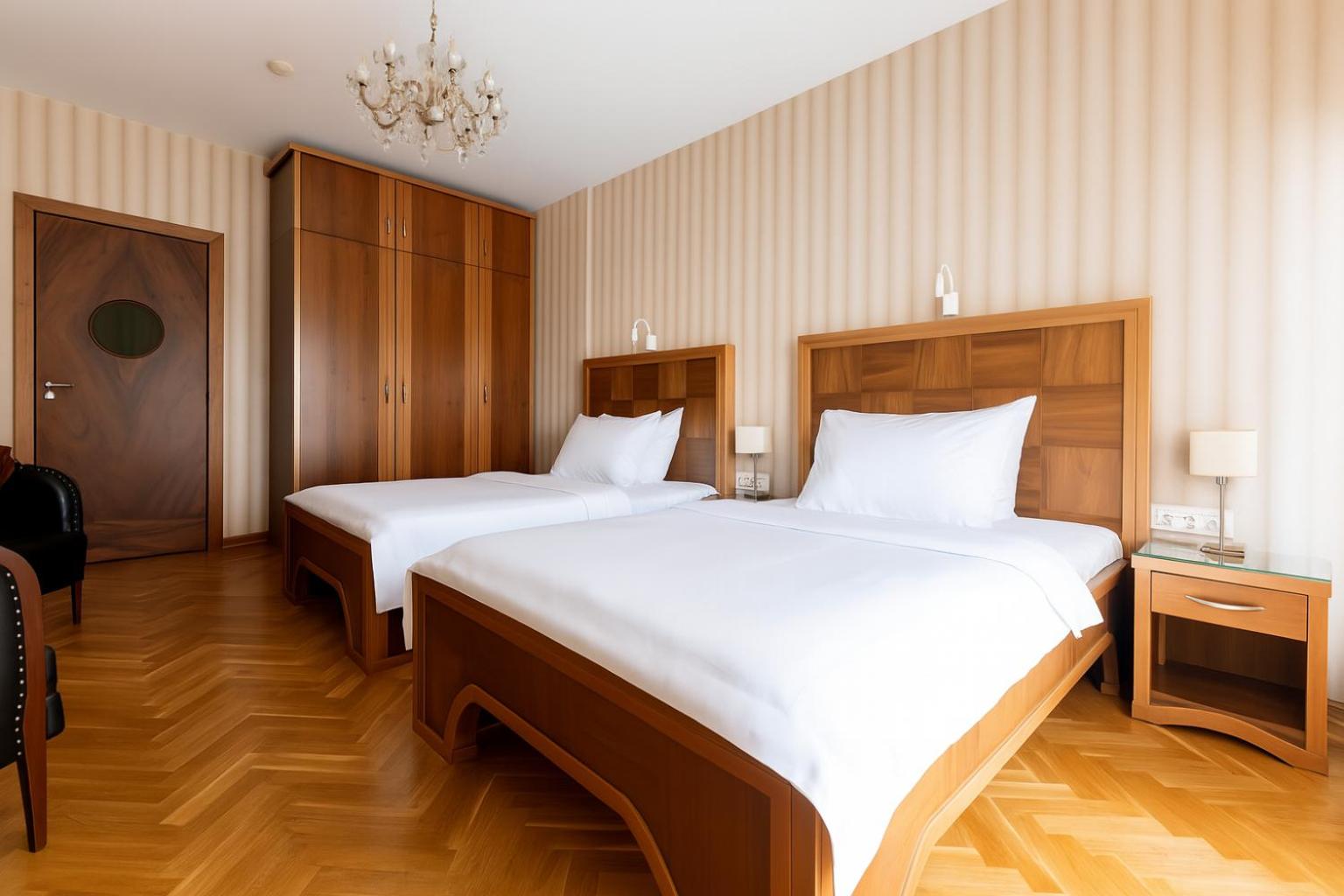 Twin Room - Photo 2