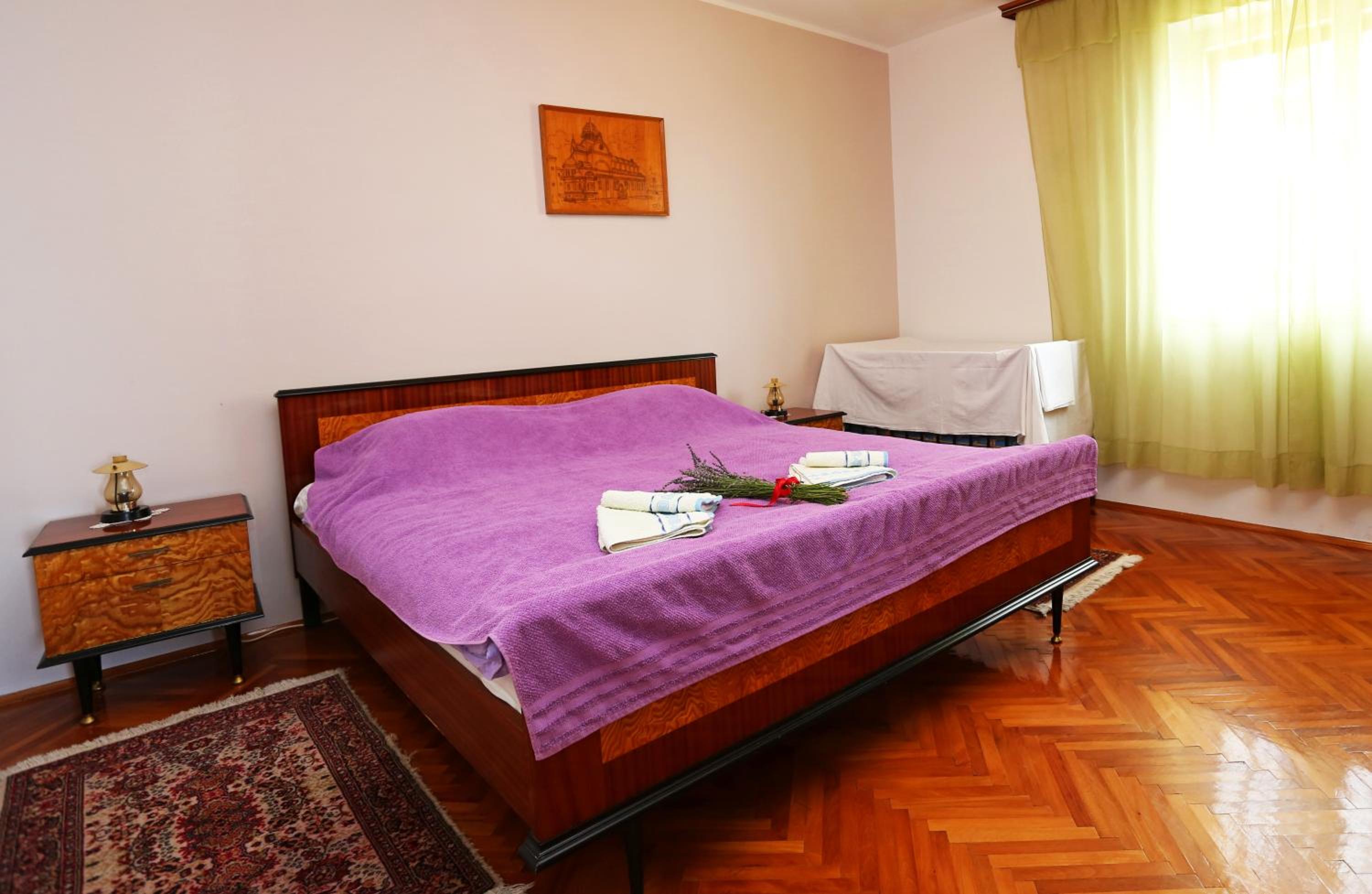 Three-Bedroom Apartment - Photo 32