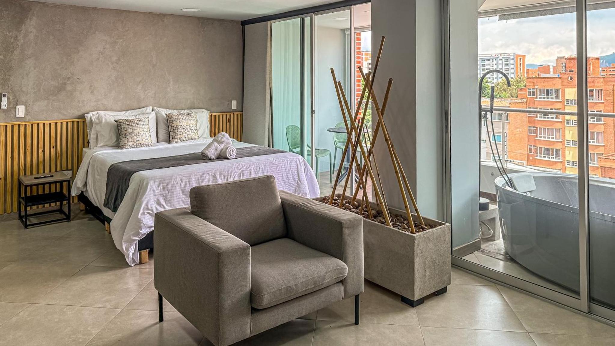 Deluxe Apartment