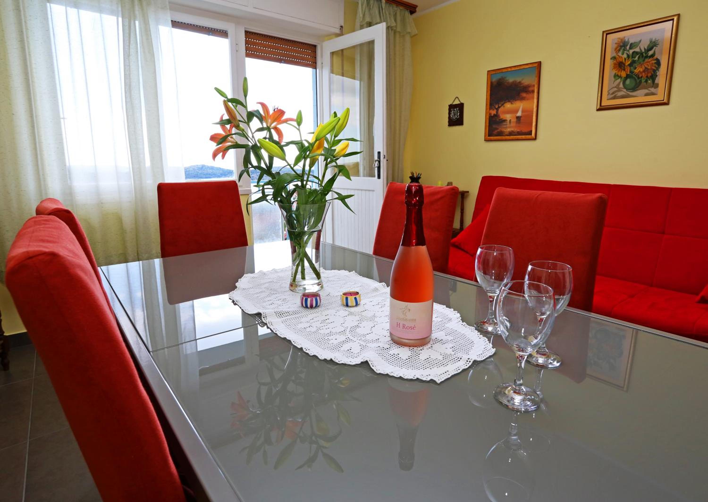 Three-Bedroom Apartment - Photo 18