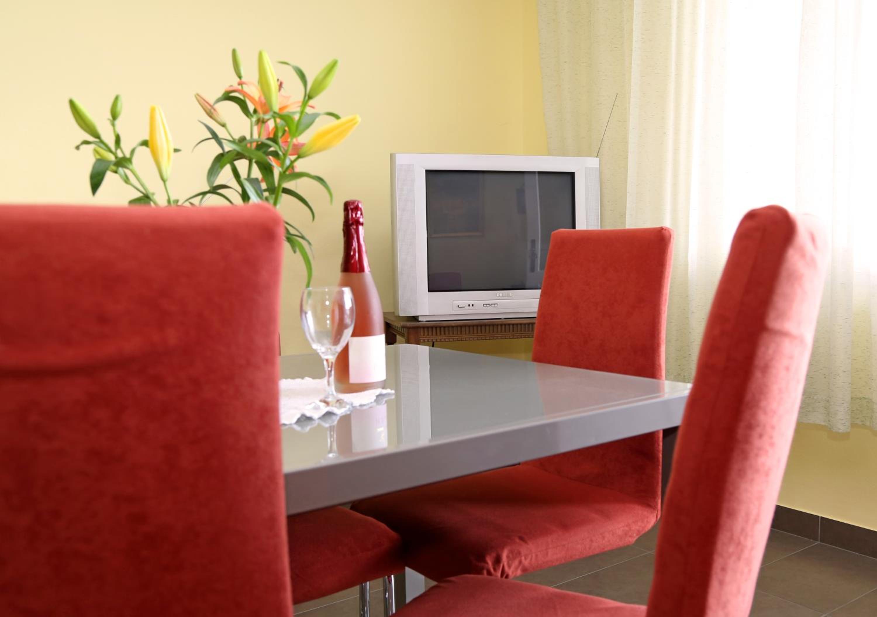 Three-Bedroom Apartment - Photo 17