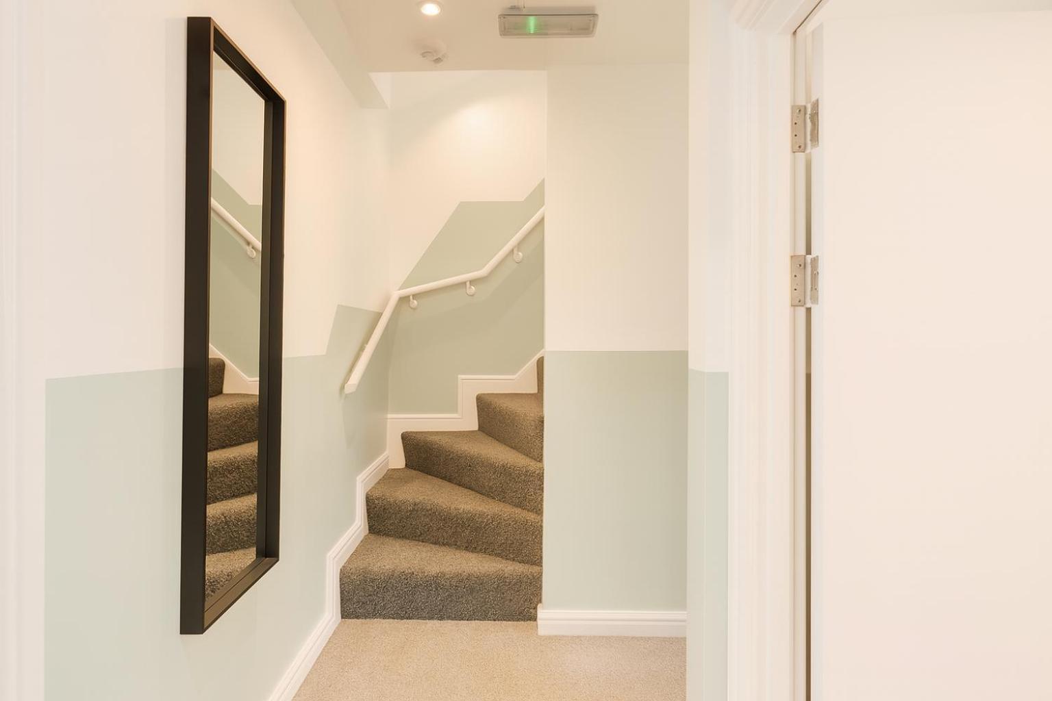 Apartment - Split Level - Photo 8