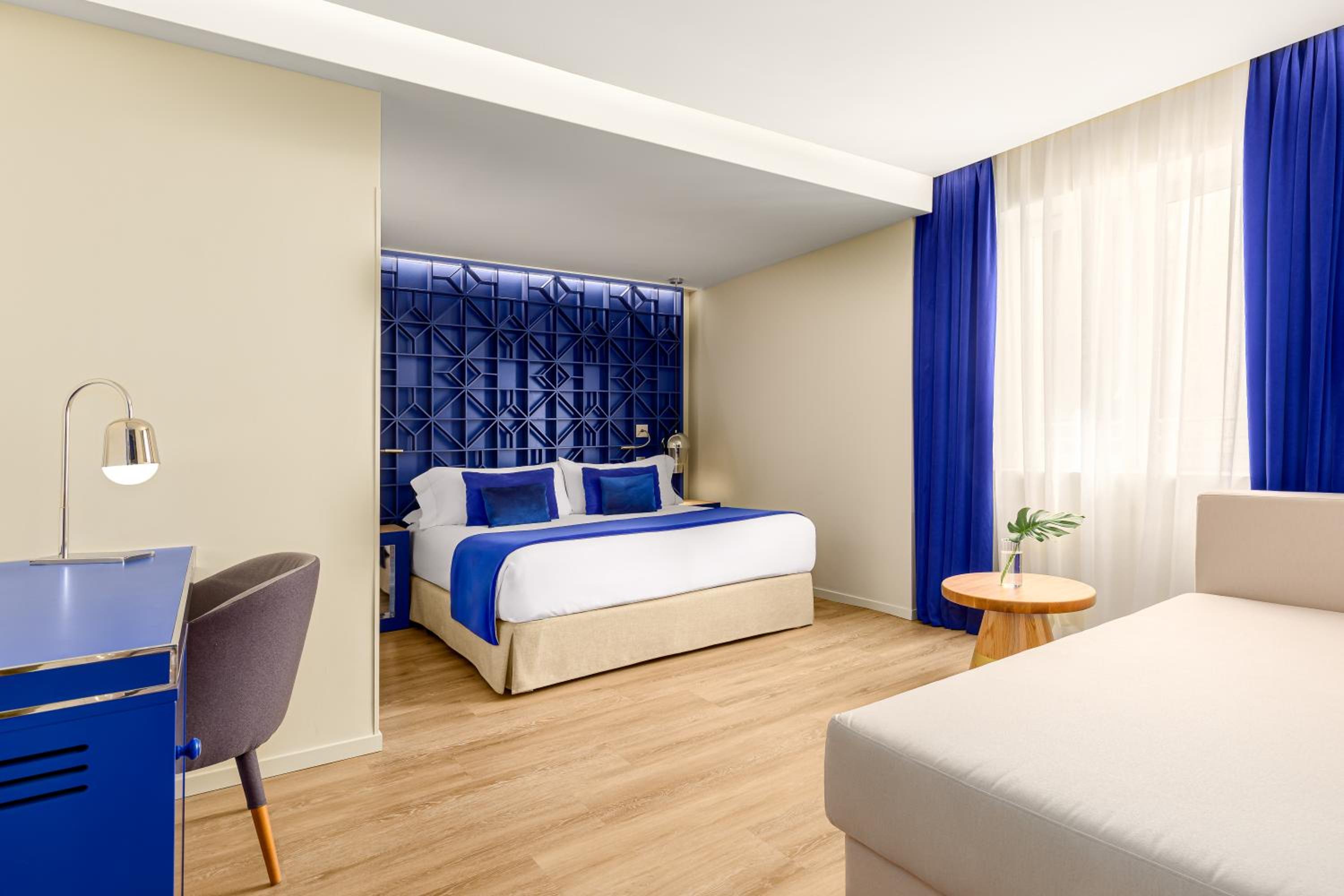 Standard Triple Room - Photo 3