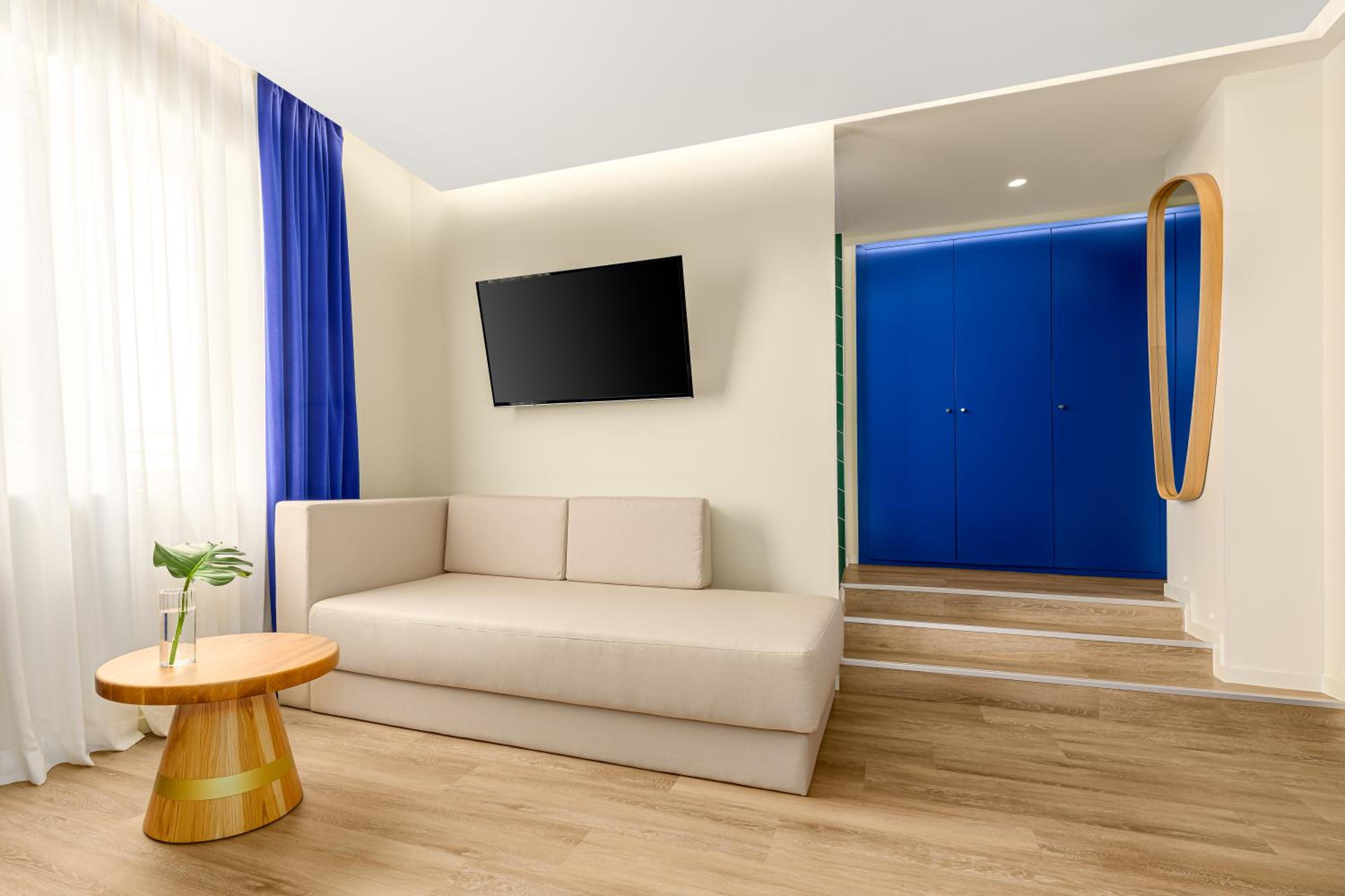 Standard Triple Room - Photo 4