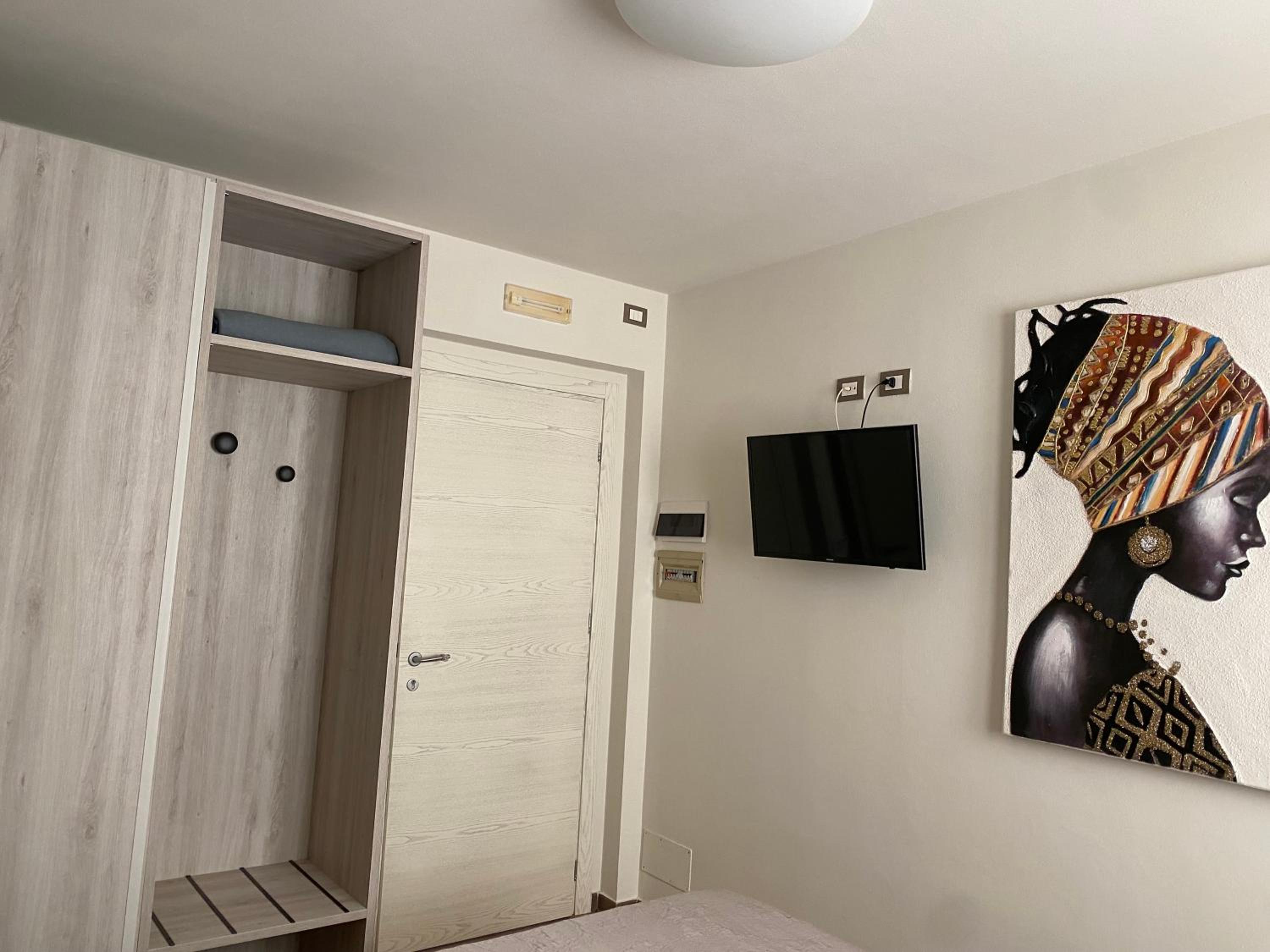 Standard Single Room