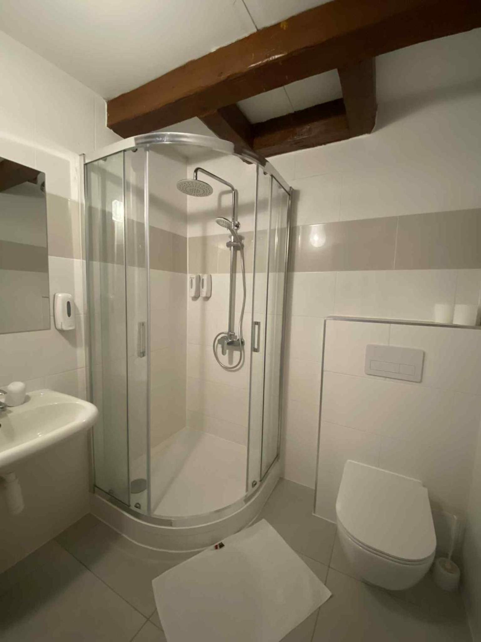 Twin Room with Private Bathroom