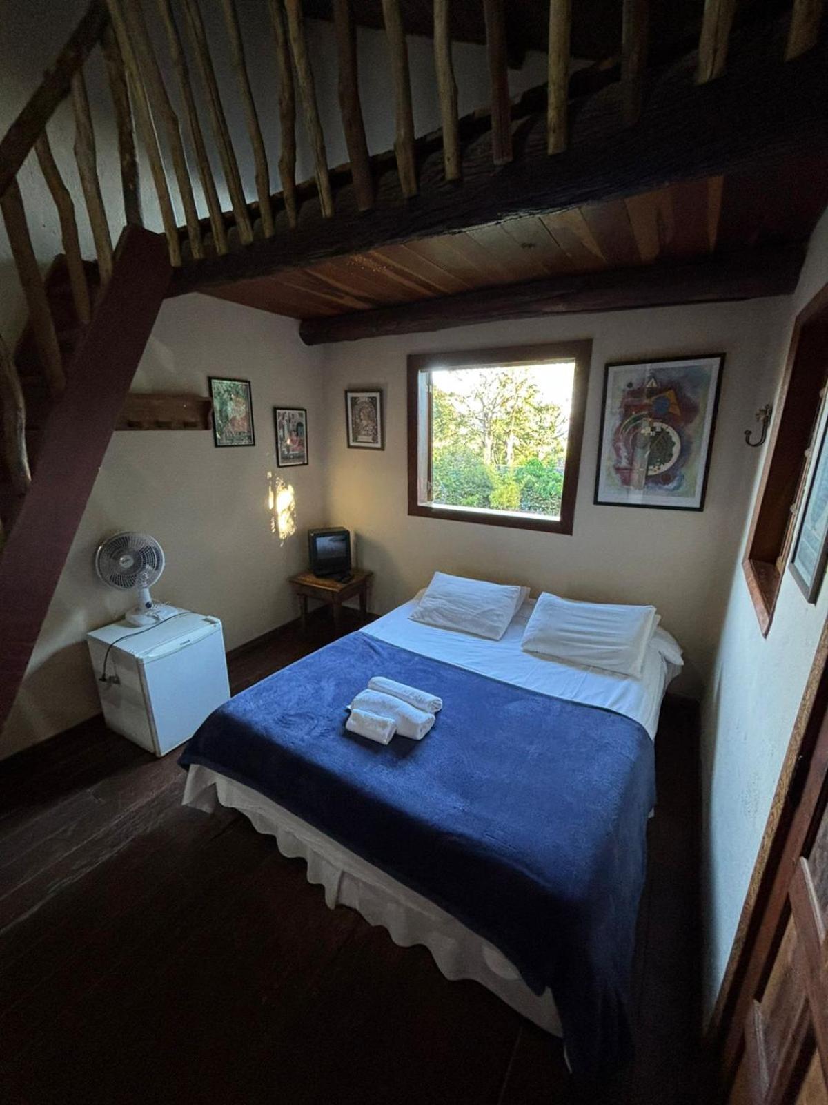Suite with Hot Tub photo 3
