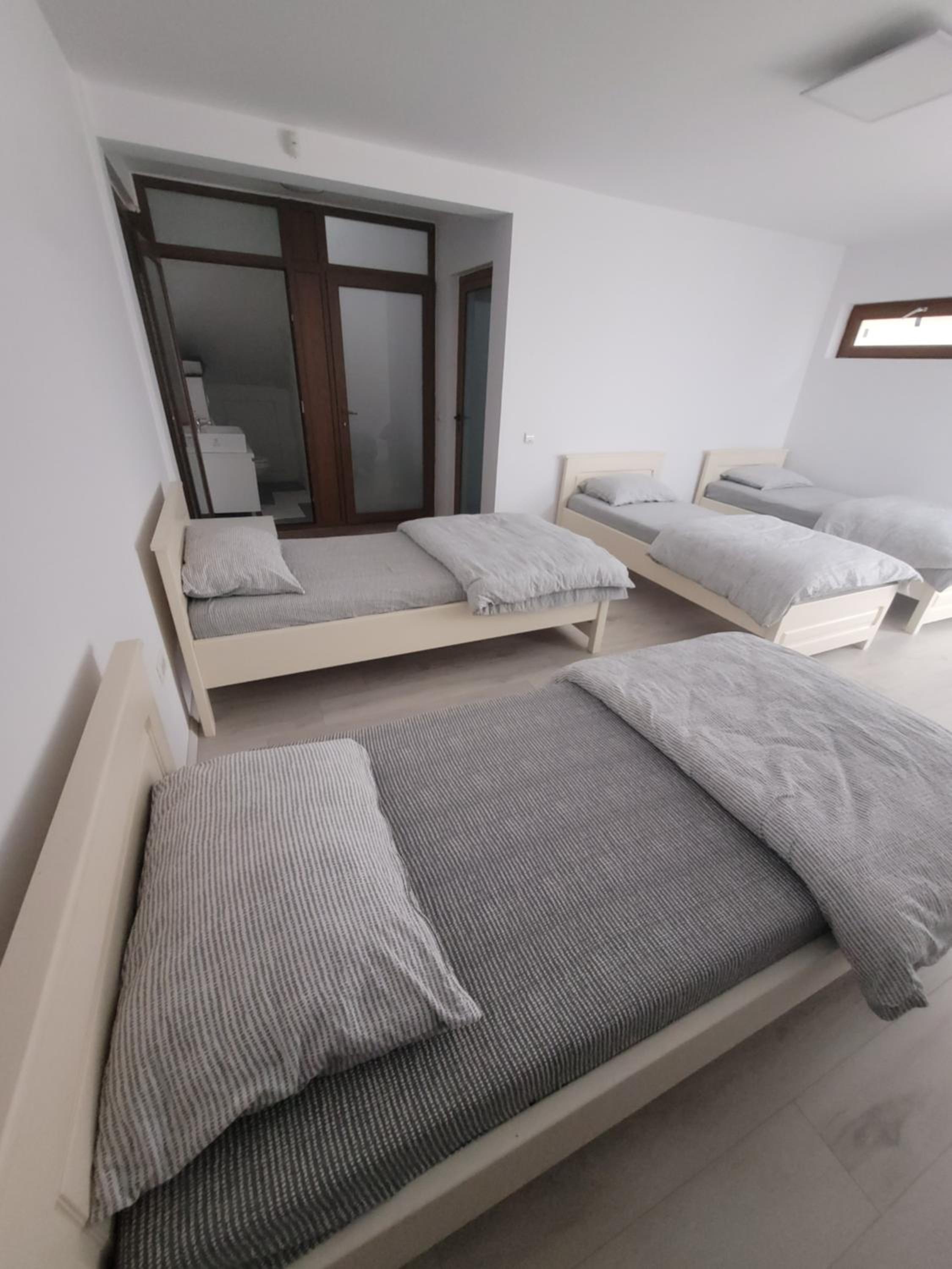 Economy Quadruple Room photo 1