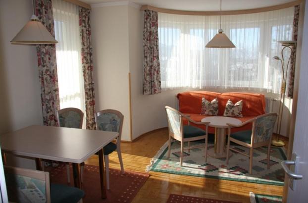 Two-Bedroom Apartment with Balcony - No Kitchen photo 3