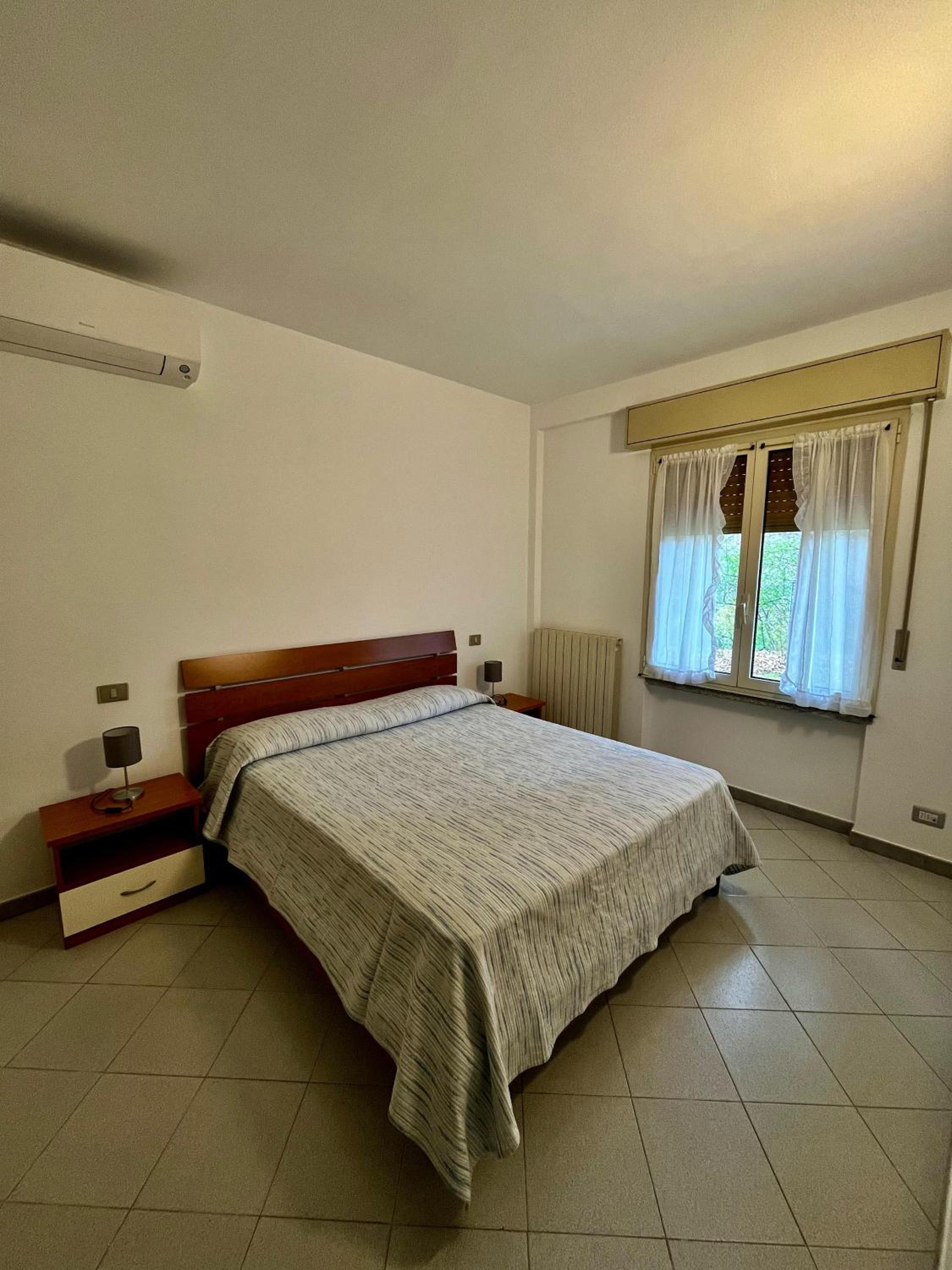 One-Bedroom Apartment with Pool View photo 3