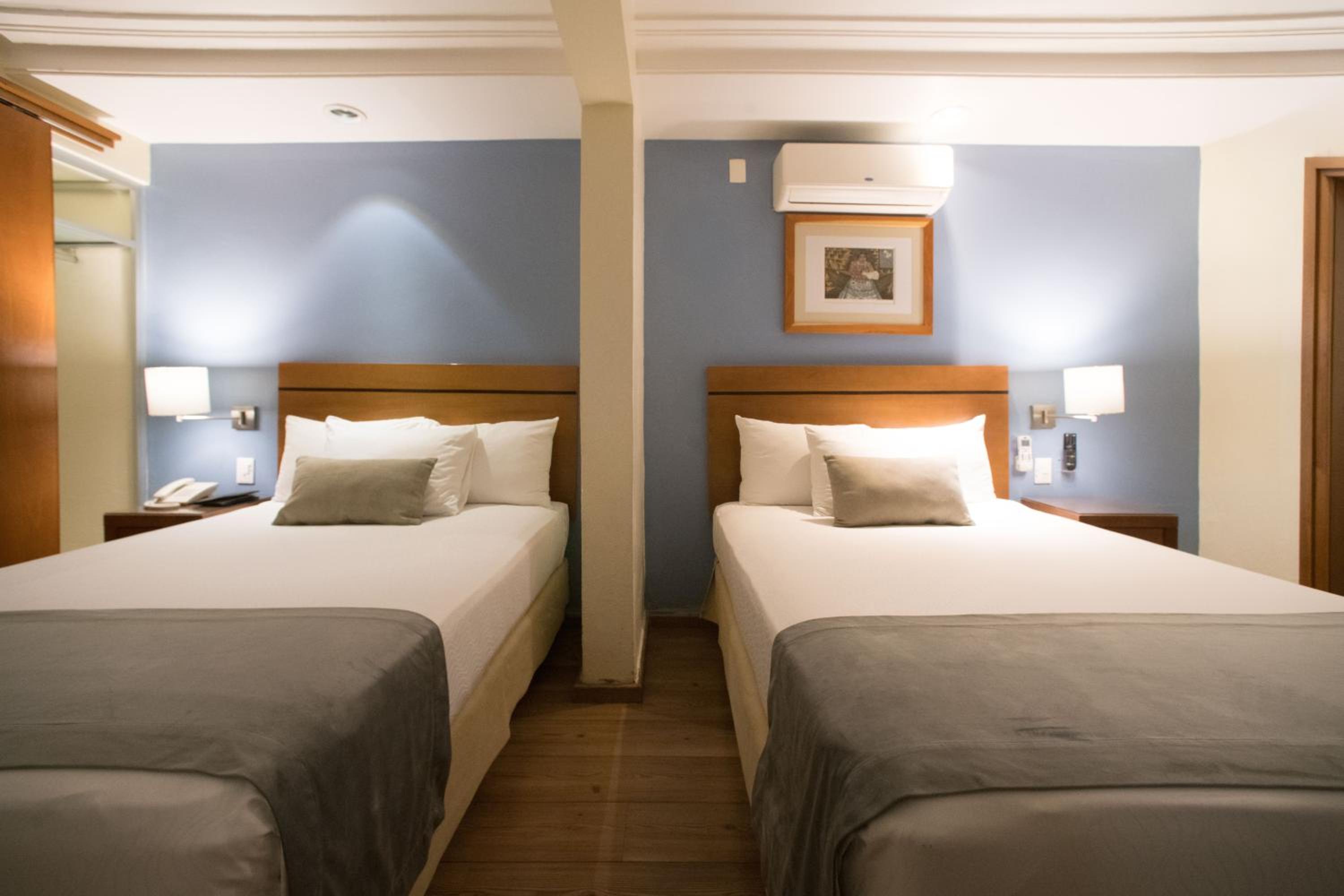 Twin Room - Photo 2