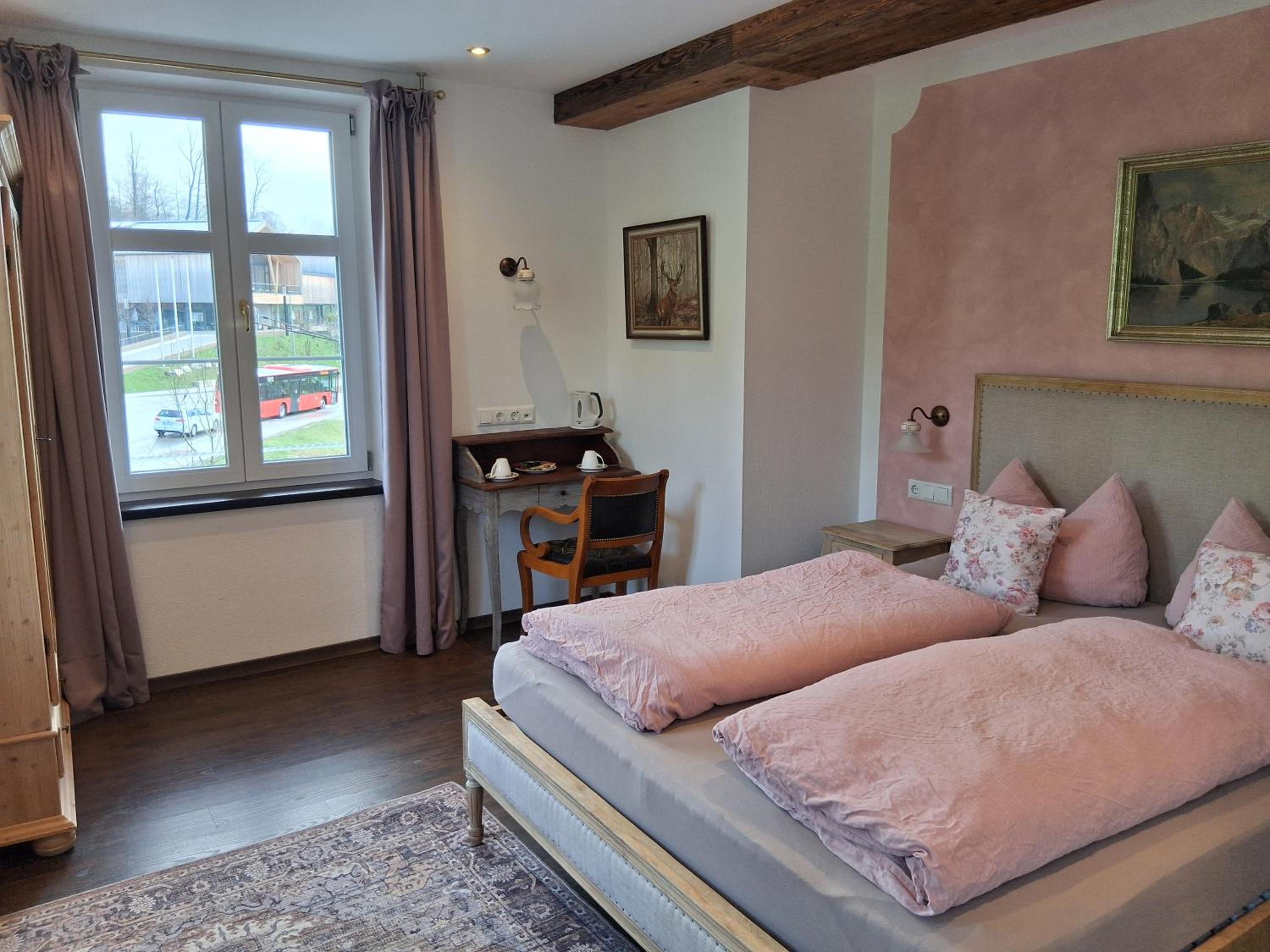 Standard Double Room photo 2