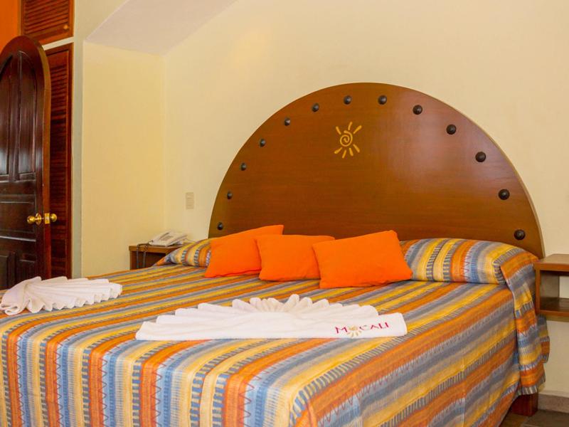 King Suite with Balcony photo 3