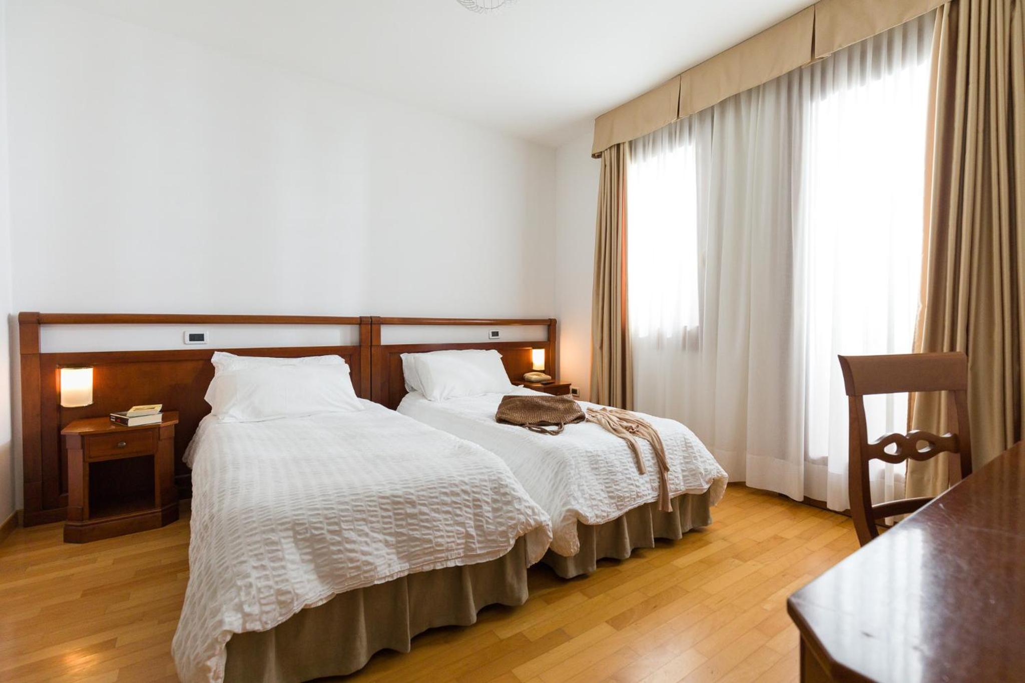 Standard Double Room photo 1