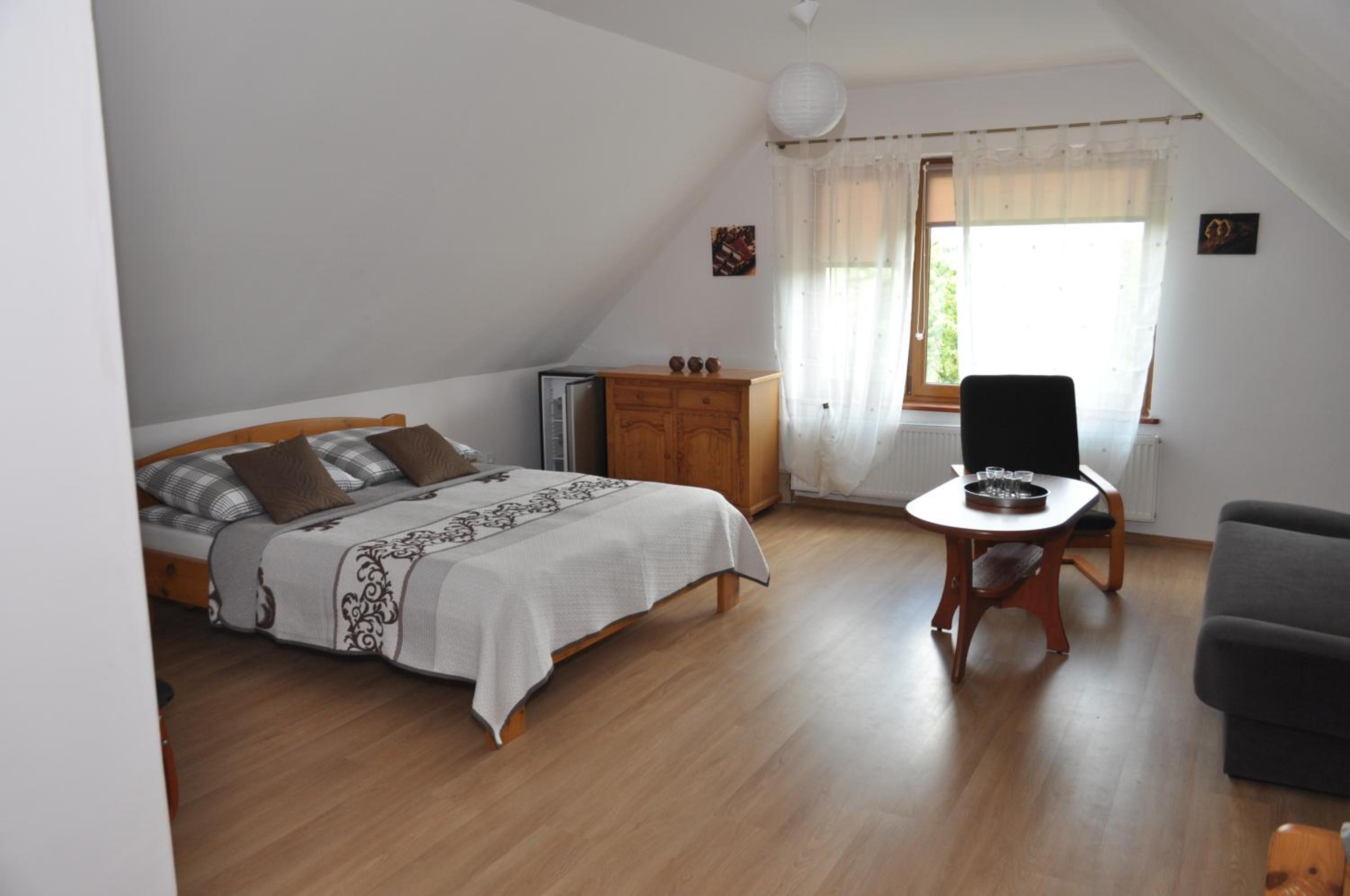 Apartment with Garden View - Photo 3