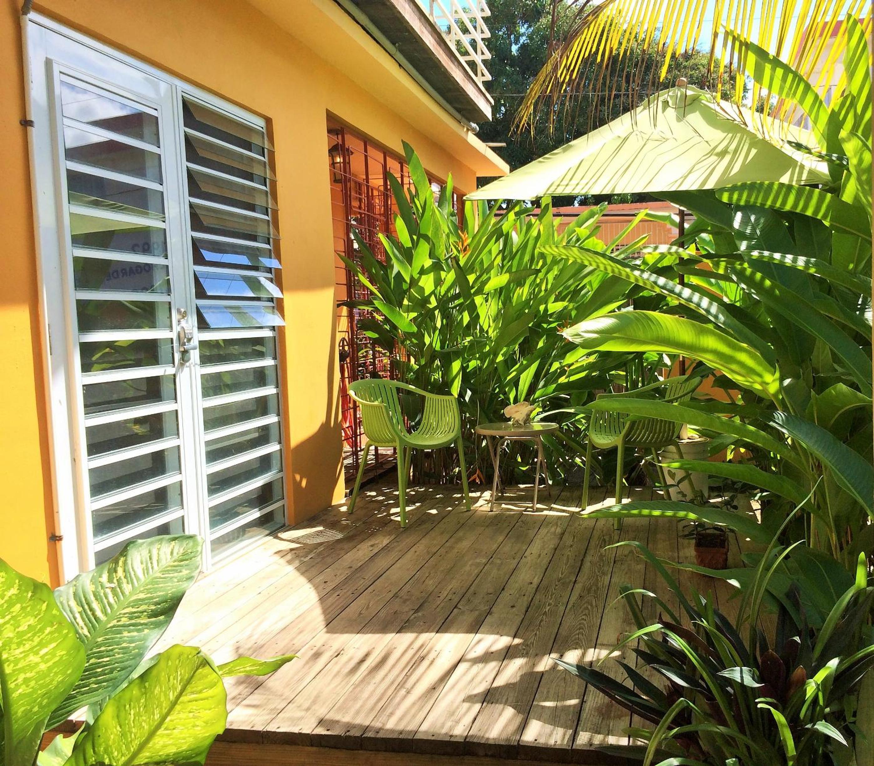 Queen Room with Balcony photo 2