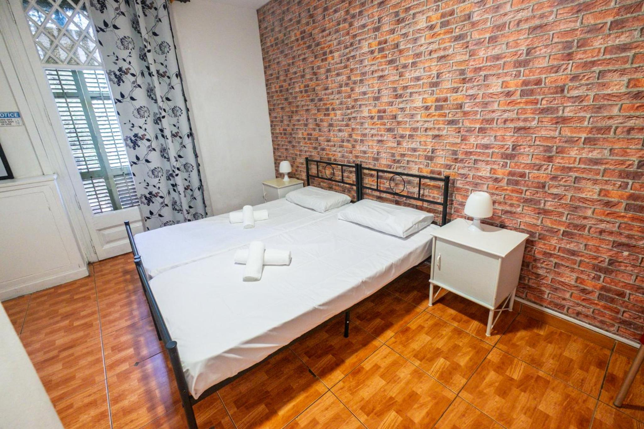 Standard Double Room with Shared Bathroom photo 3