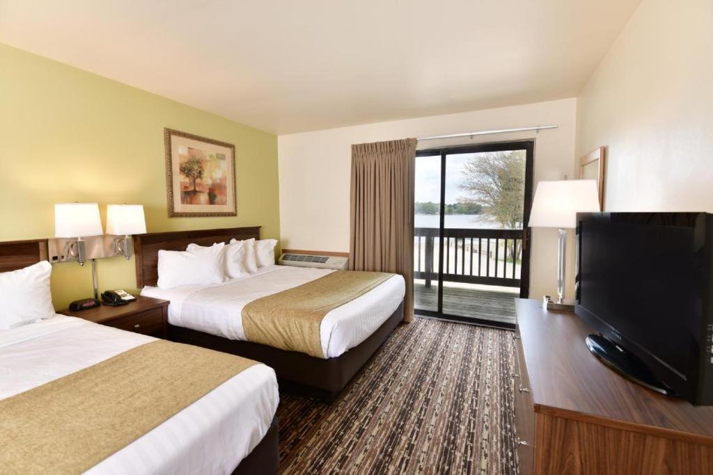 2 Queen Beds Lakeview Pet Friendly photo 1