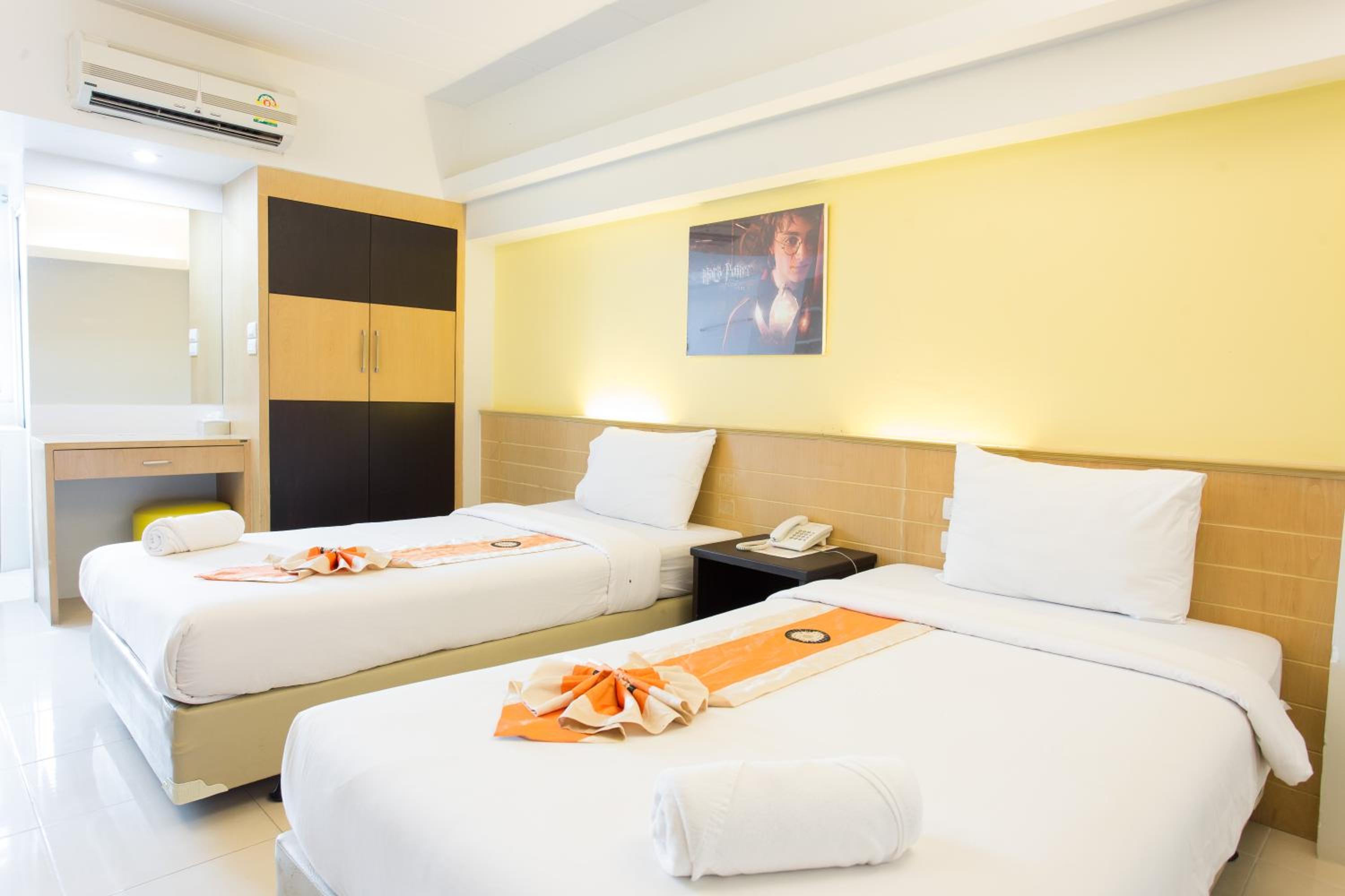 Deluxe Twin Room