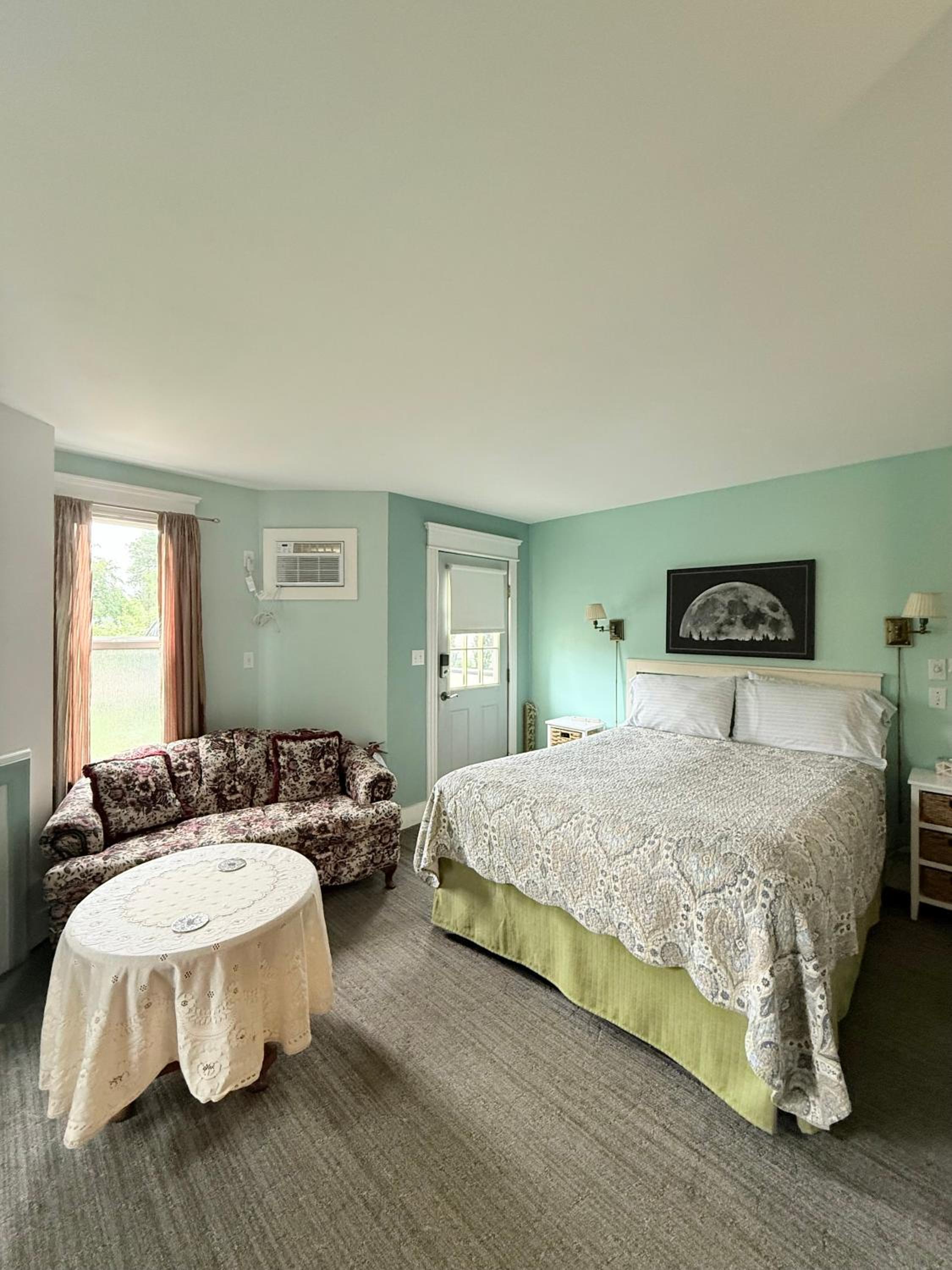 Queen Room with Spa Bath photo 1