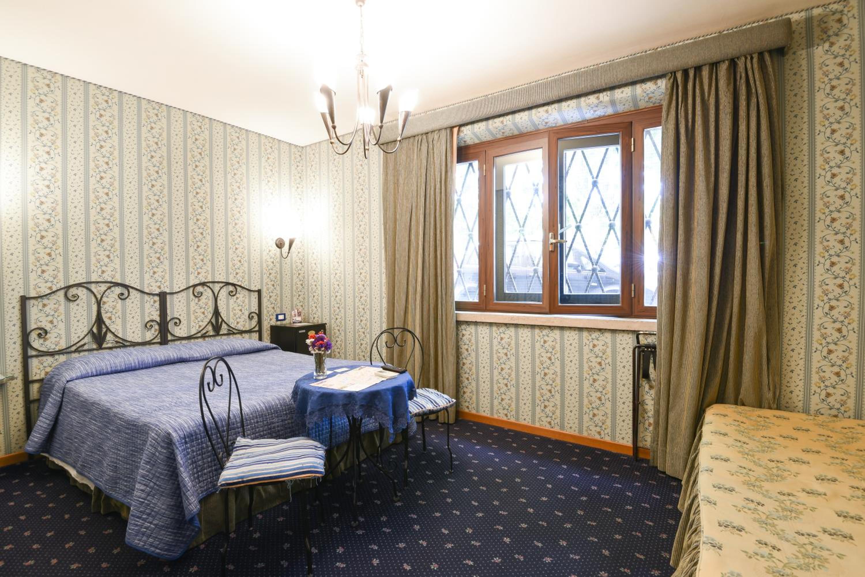 Triple Room photo 2
