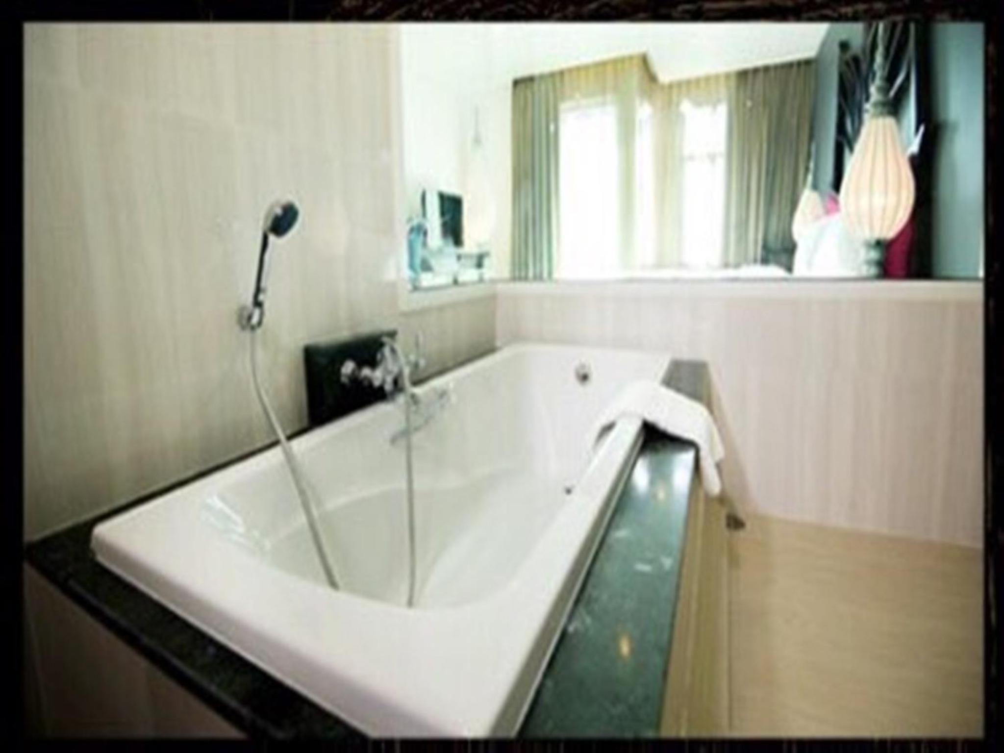 Deluxe Twin Room - Photo 4
