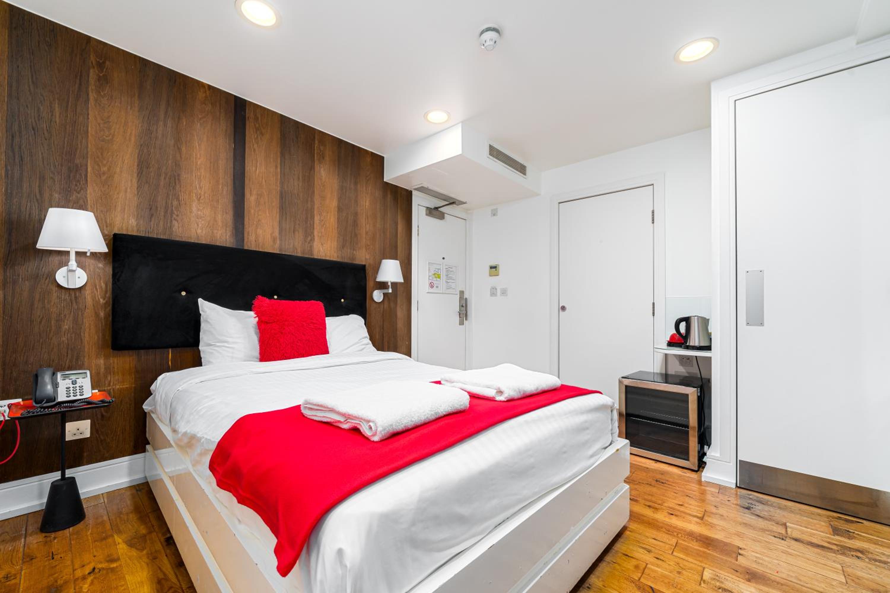 Quadruple Room with Shower