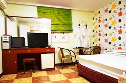Standard Double Room - Photo 4