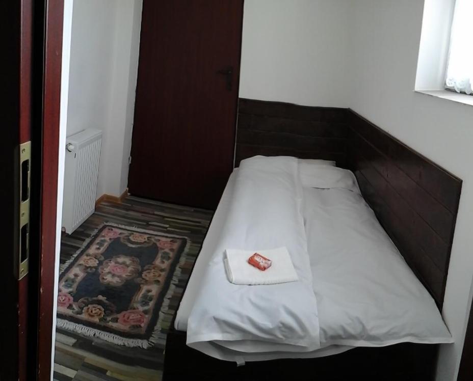 Budget Single Room photo 3