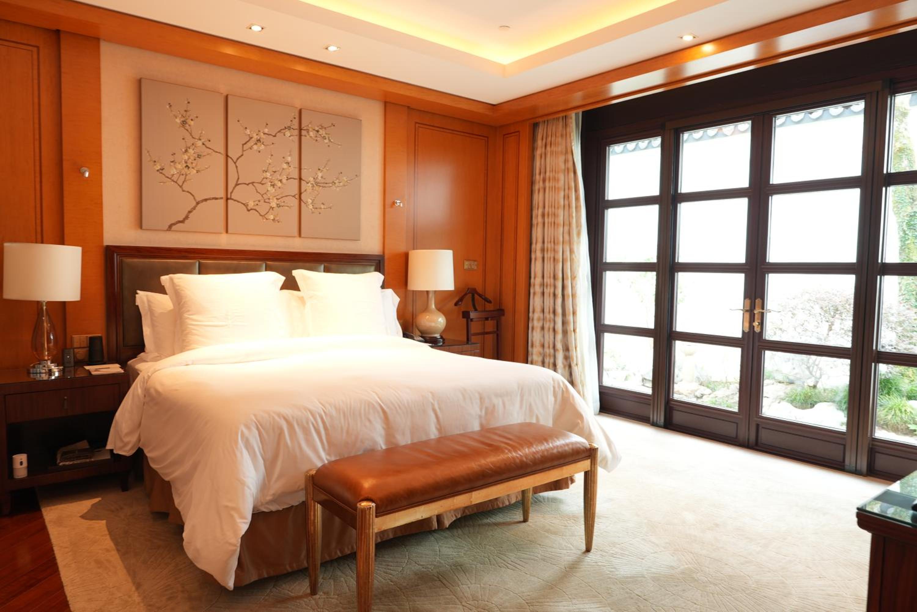 Courtyard Suite King photo 1