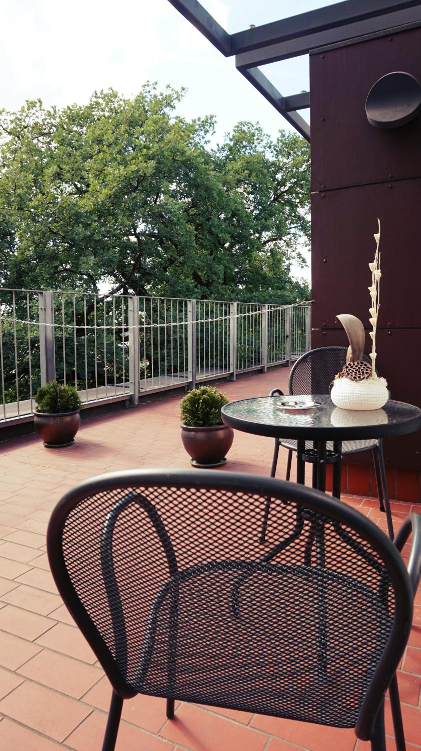 Double Room with Balcony - Photo 2