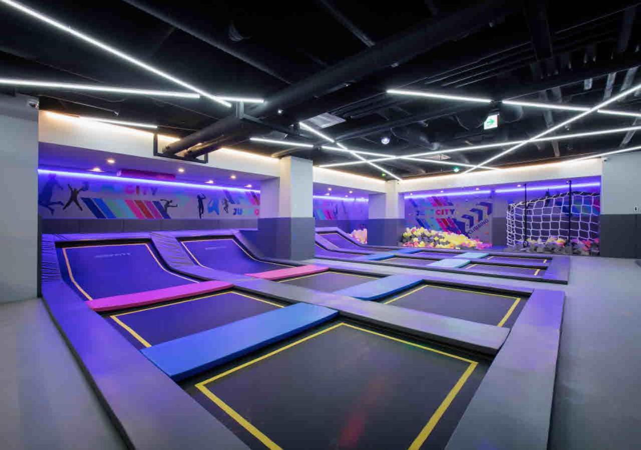 [Kids PKG/13:00 C/I 10:00 C/O]Family Room with Swimming Pool Ticket 1 Time Use(Kids Time Available) , 2 Tickets for Kids Cafe and Breakfast for 3