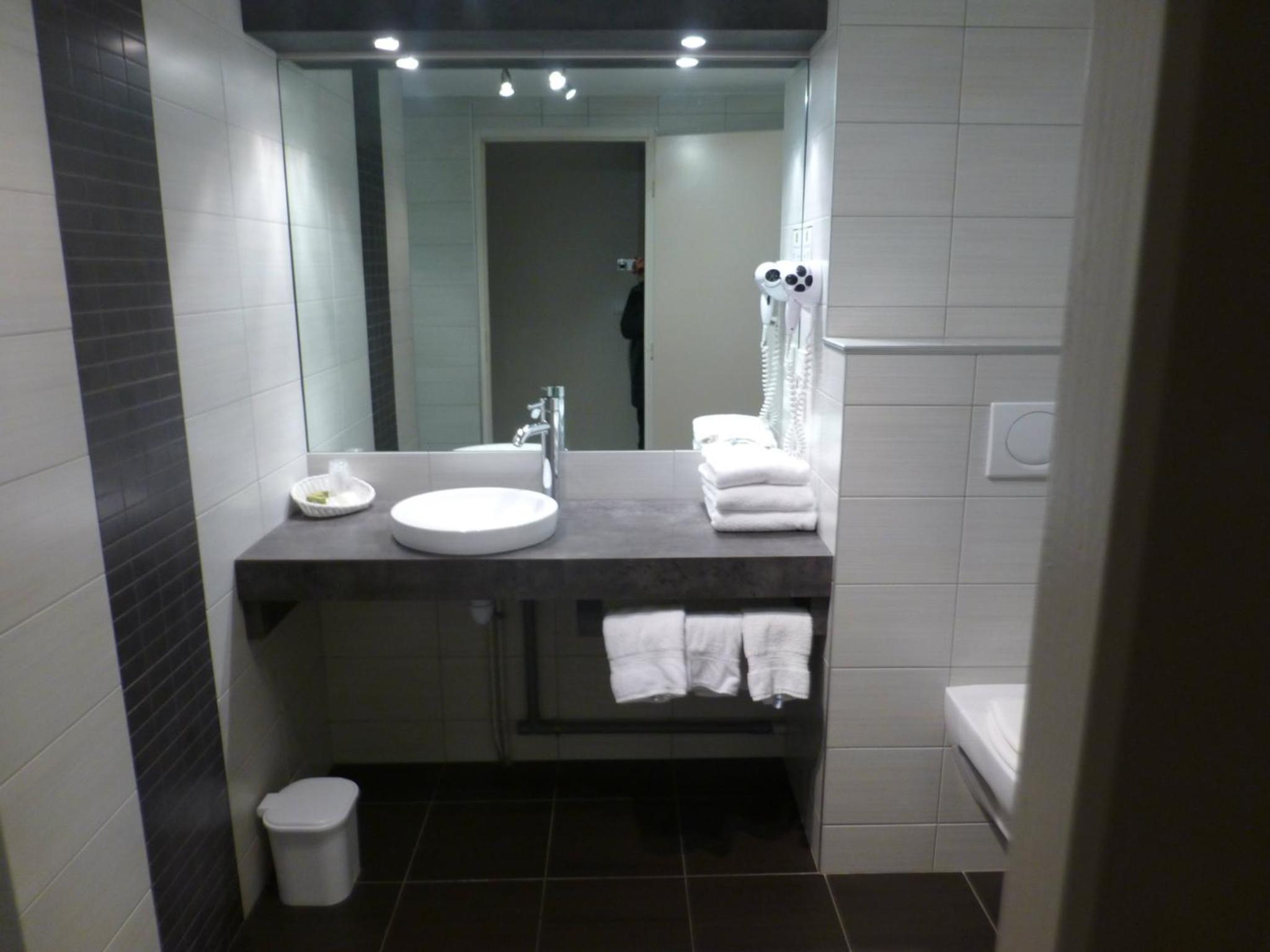 Double Room - Photo 5