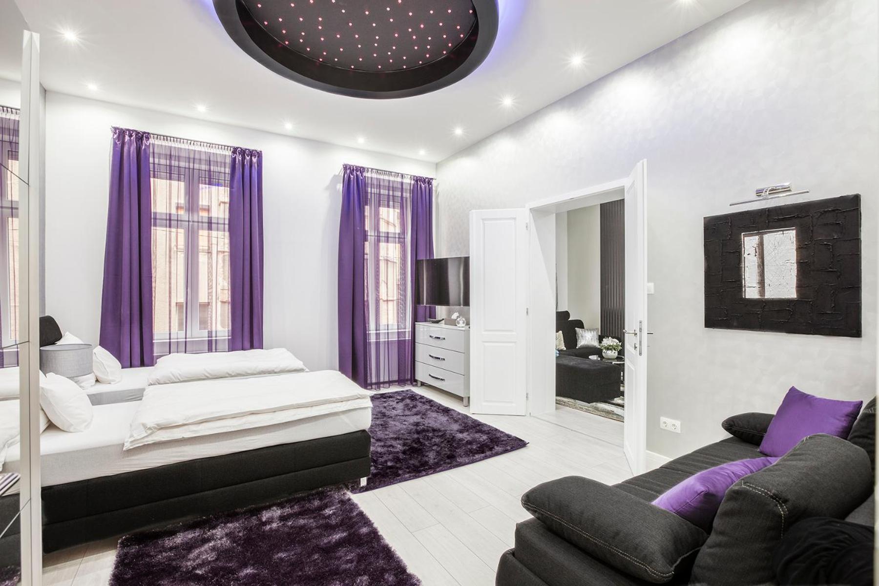 Deluxe Apartment