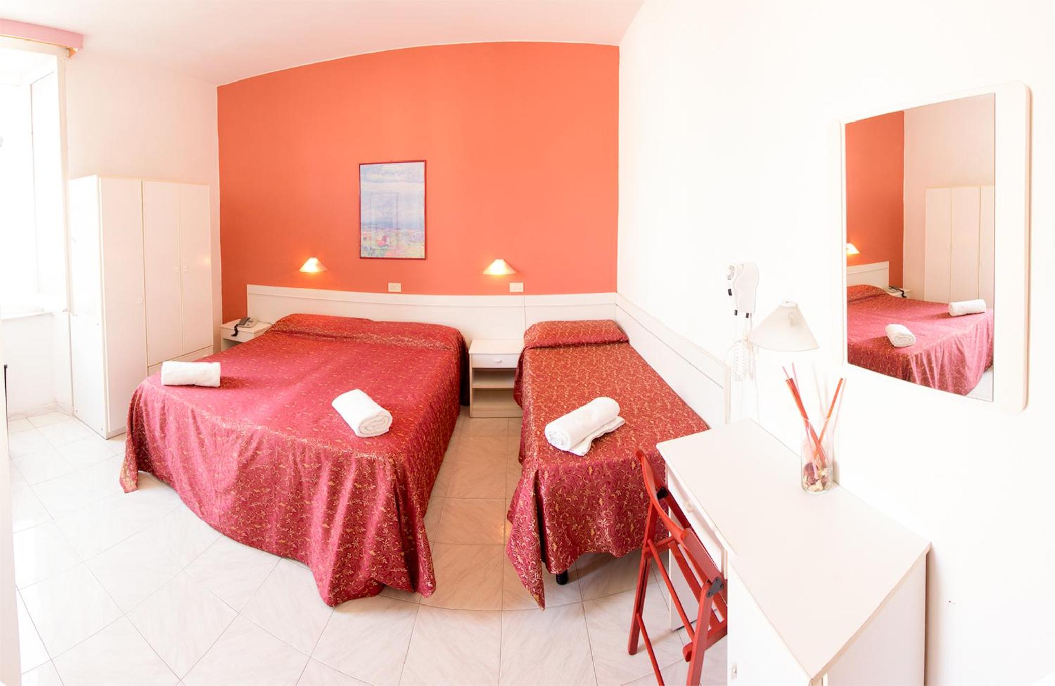 Triple Room - Photo 4