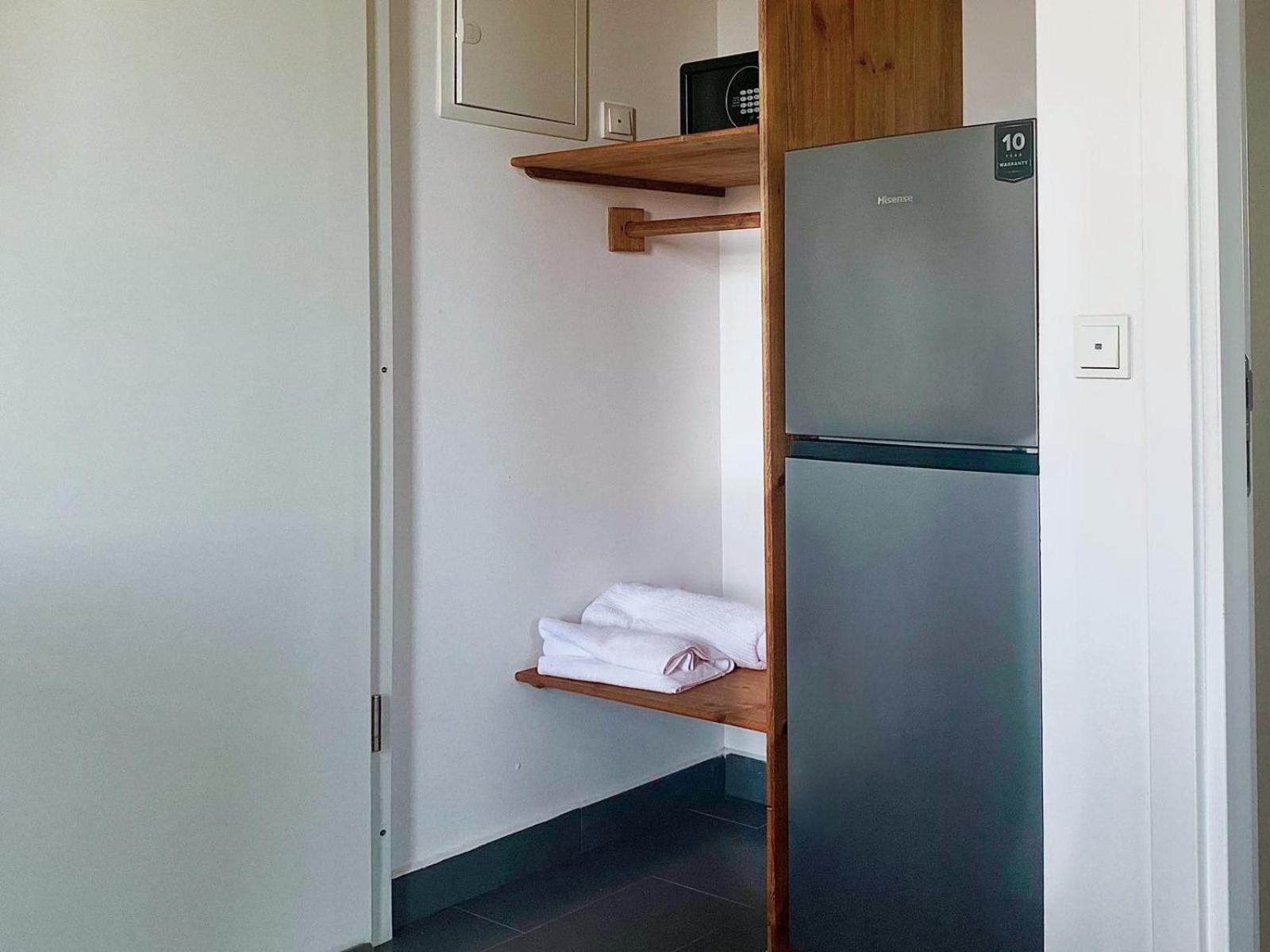 Deluxe One-Bedroom Apartment with Garden View photo 2