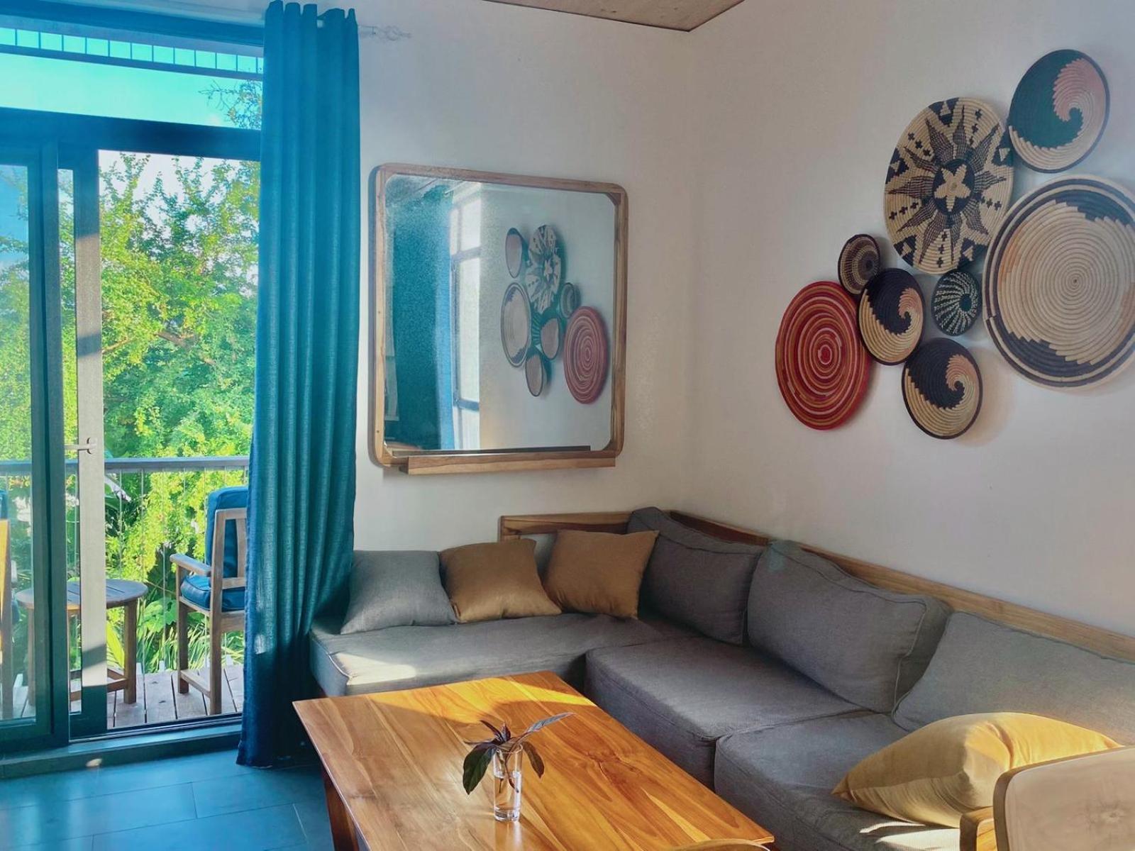 Deluxe One-Bedroom Apartment with Garden View photo 1