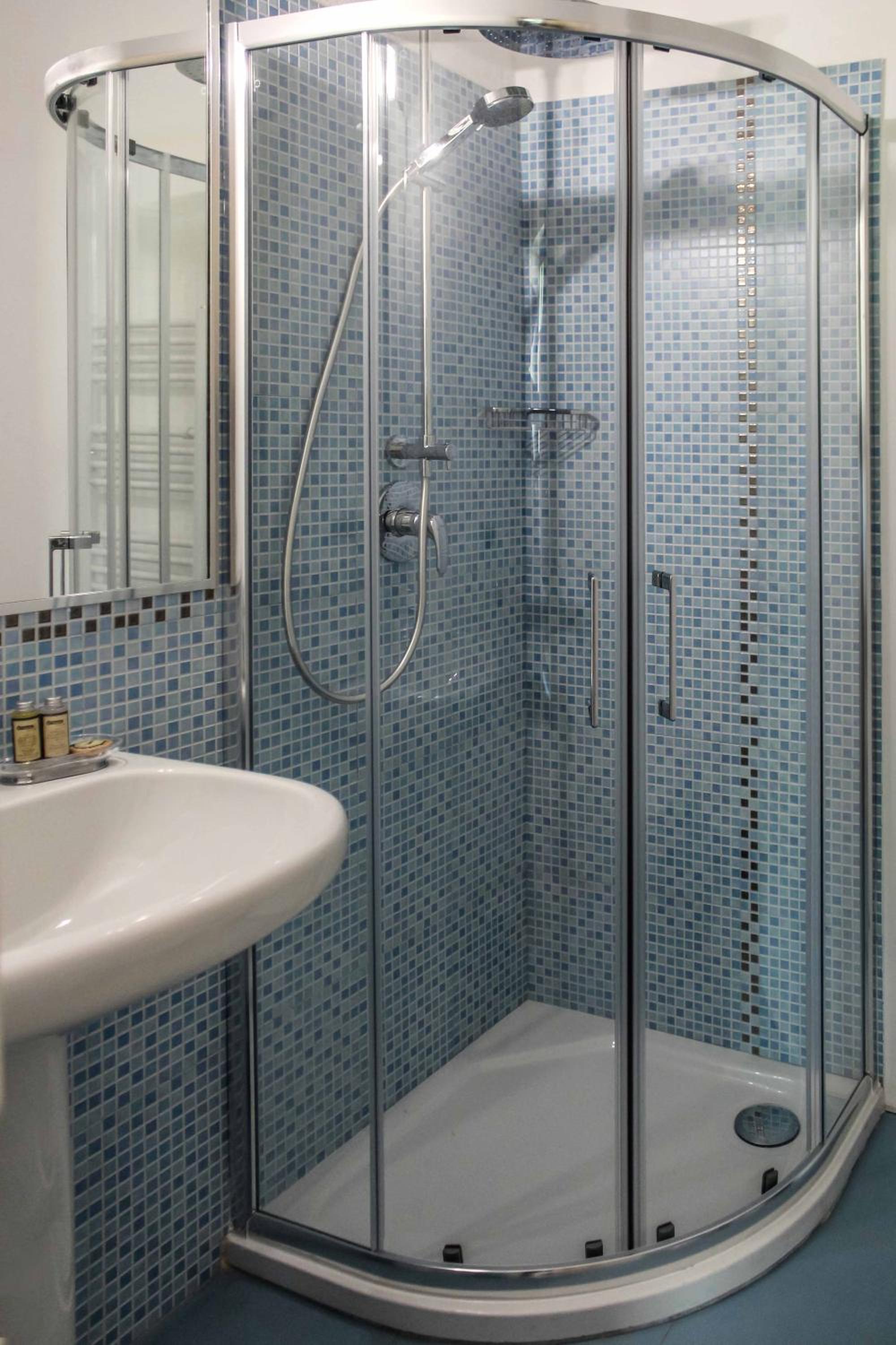 Double or Twin Room with Balcony photo 3