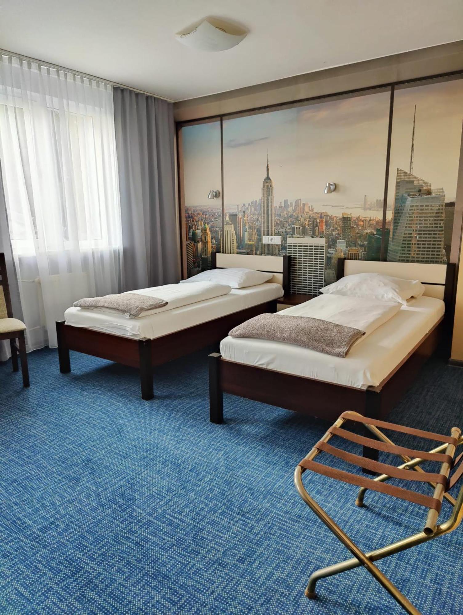 Triple Room - Photo 1