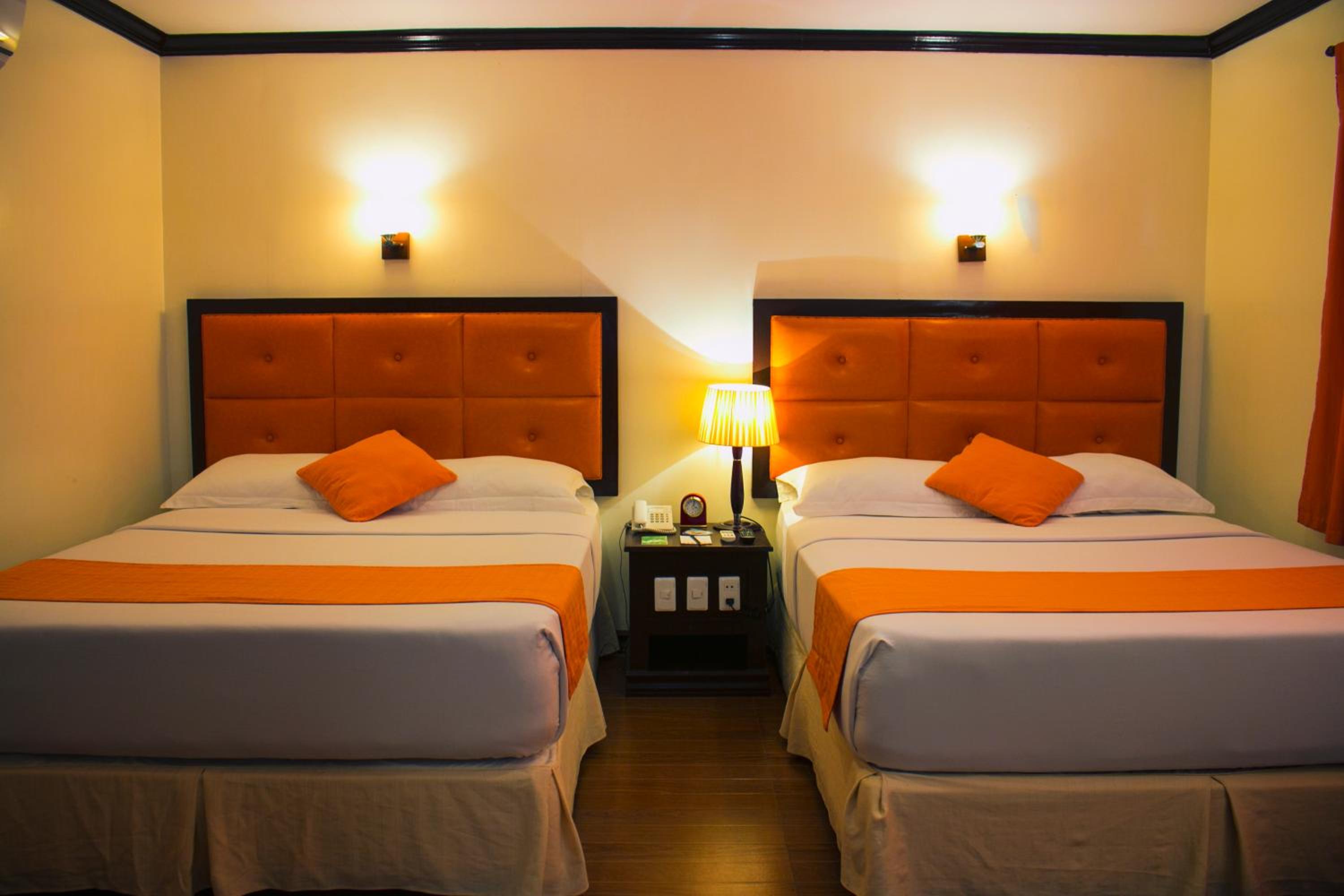 East Wing Deluxe  - Photo 1