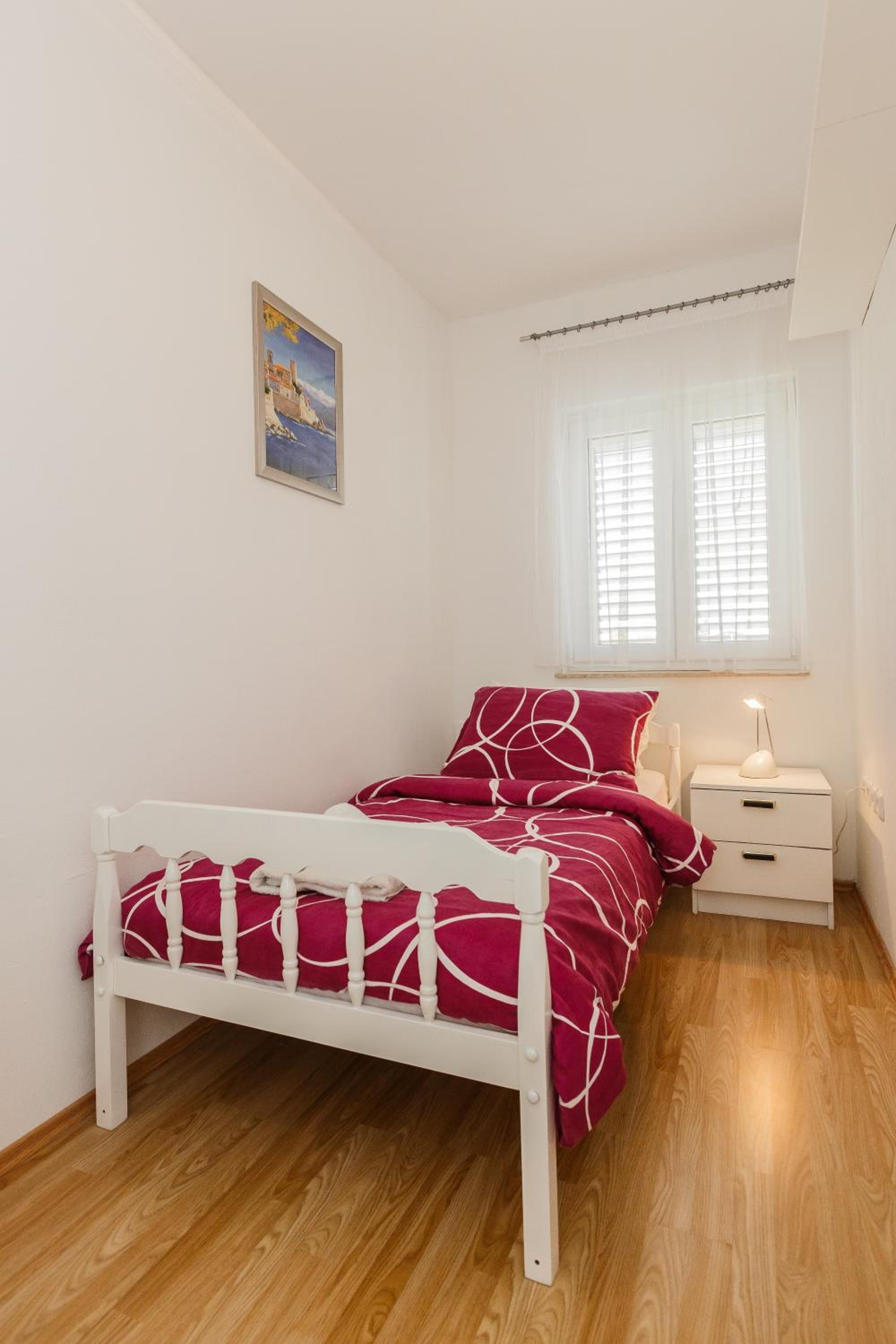 Two-Bedroom Apartment - Photo 7