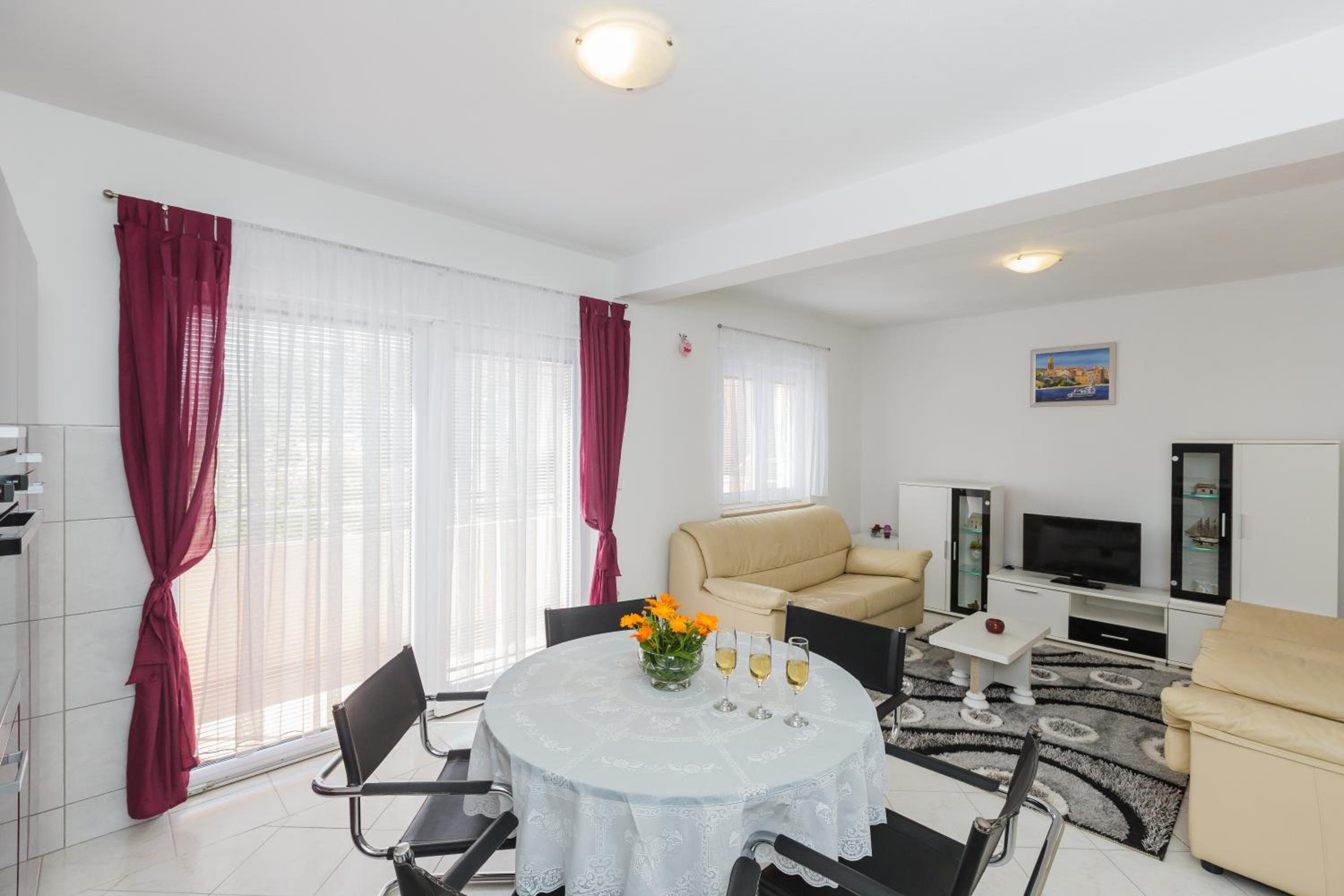 Two-Bedroom Apartment - Photo 26