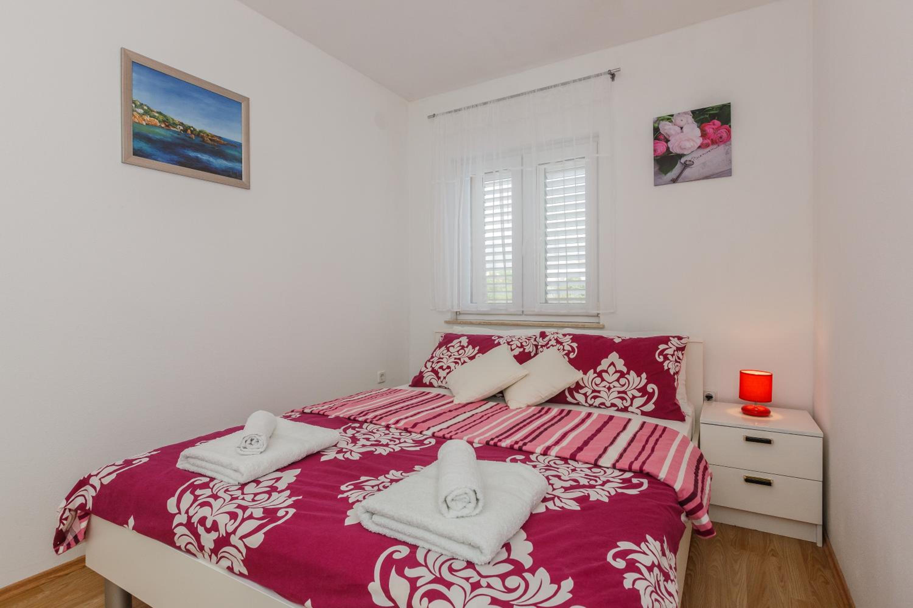 Two-Bedroom Apartment - Photo 11